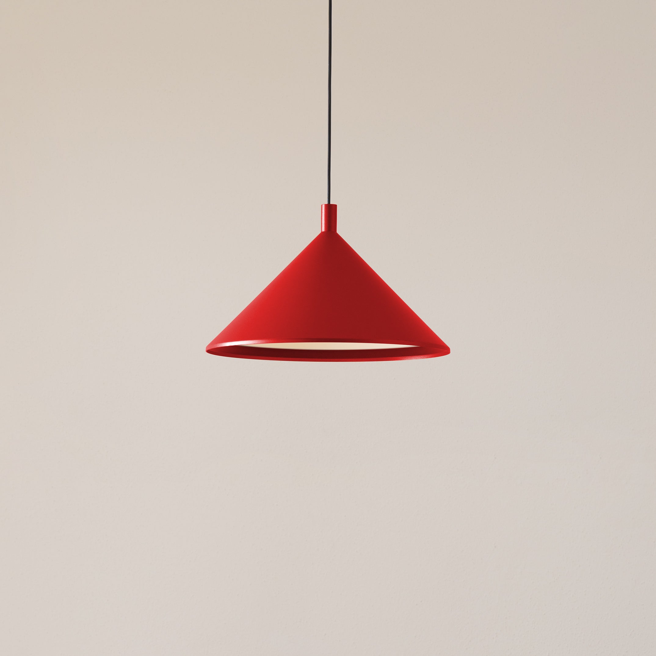 CONO black pendant lamp