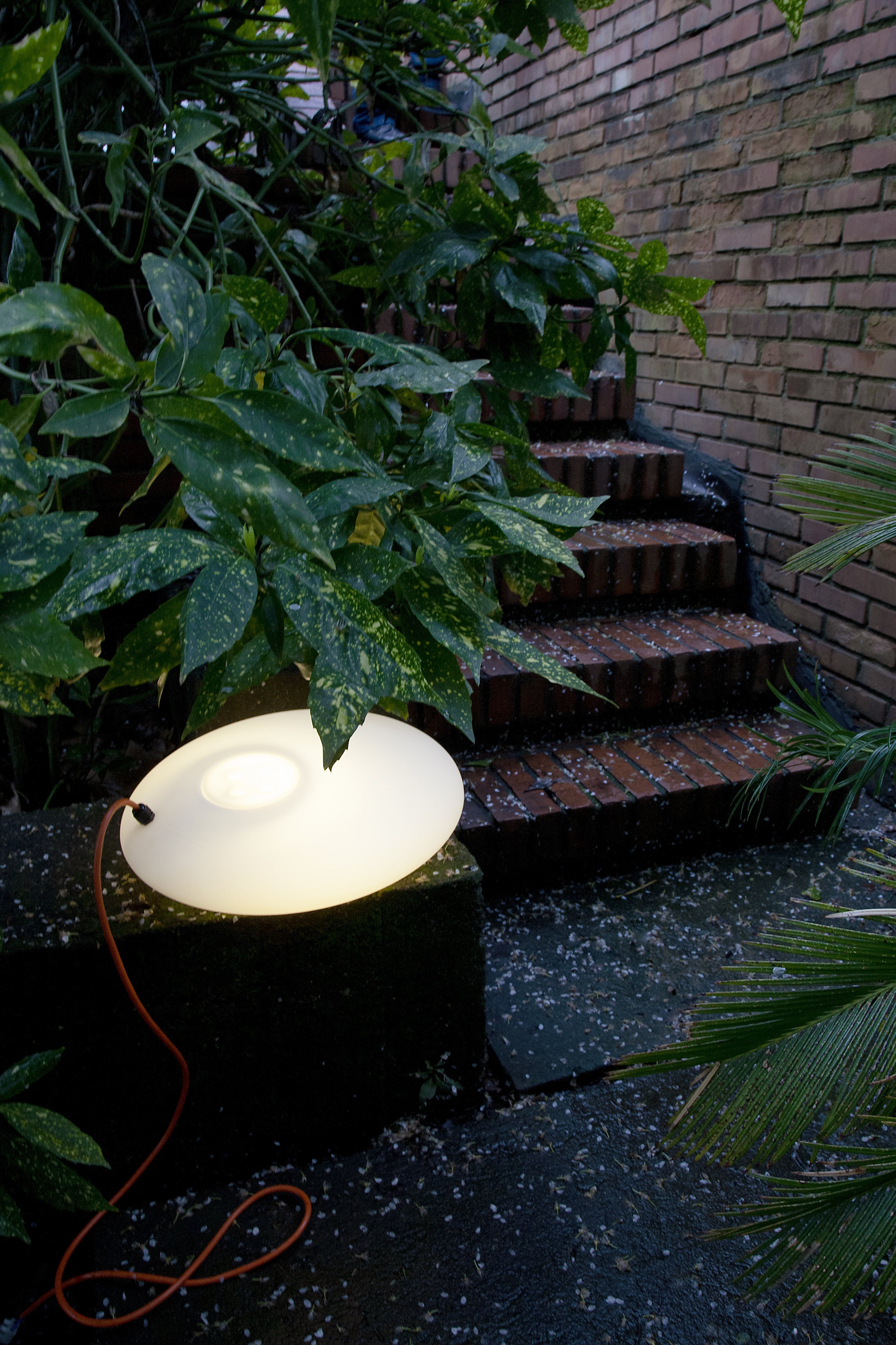 GLOUGLOU POL White Outdoor Floor Lamp