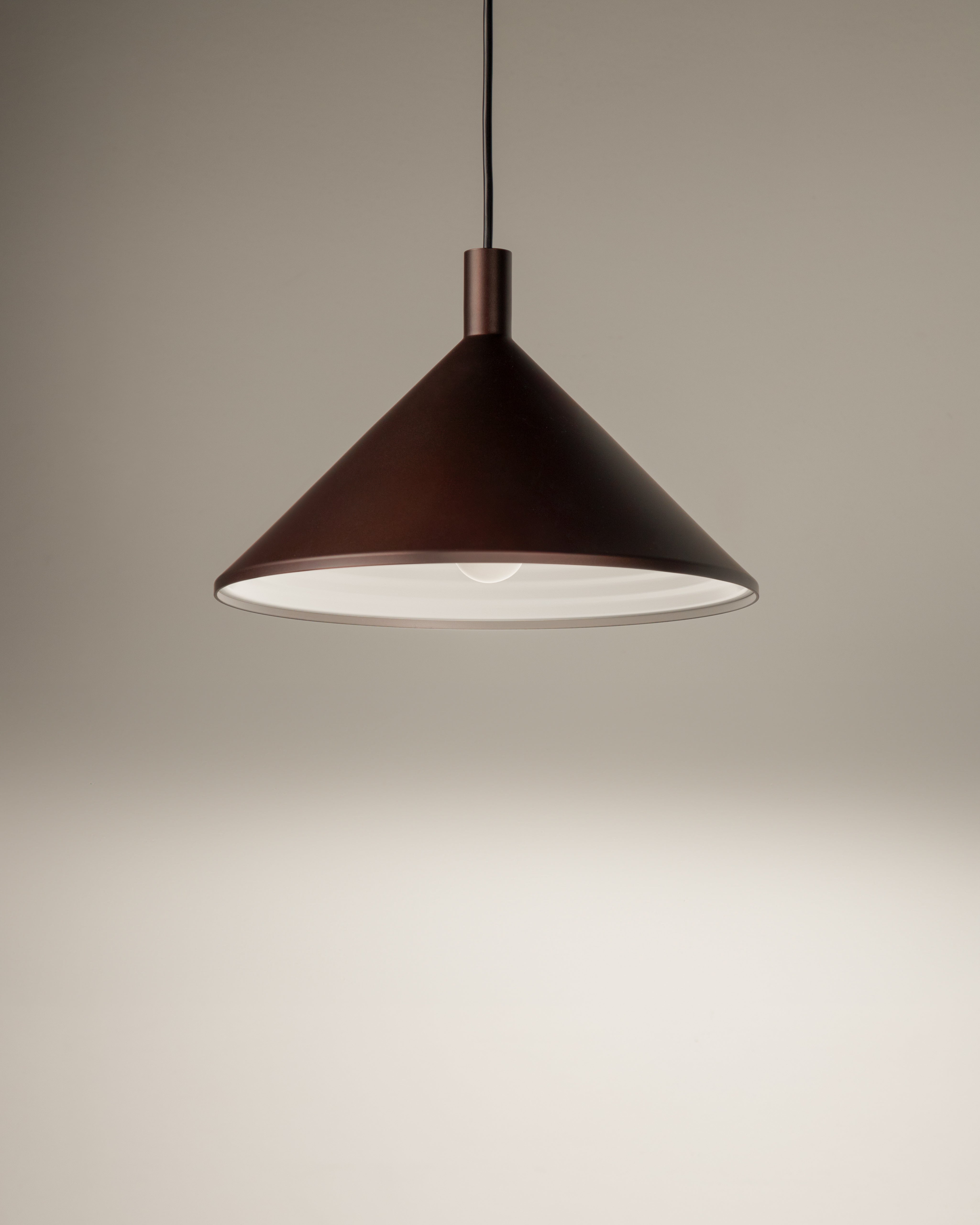CONO black pendant lamp