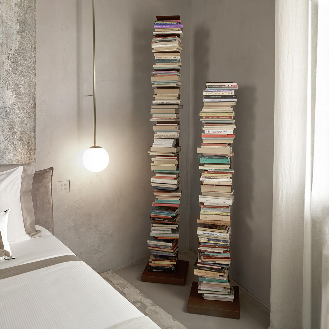 PTOLOMEO ORIGINAL white shelf with a steel base