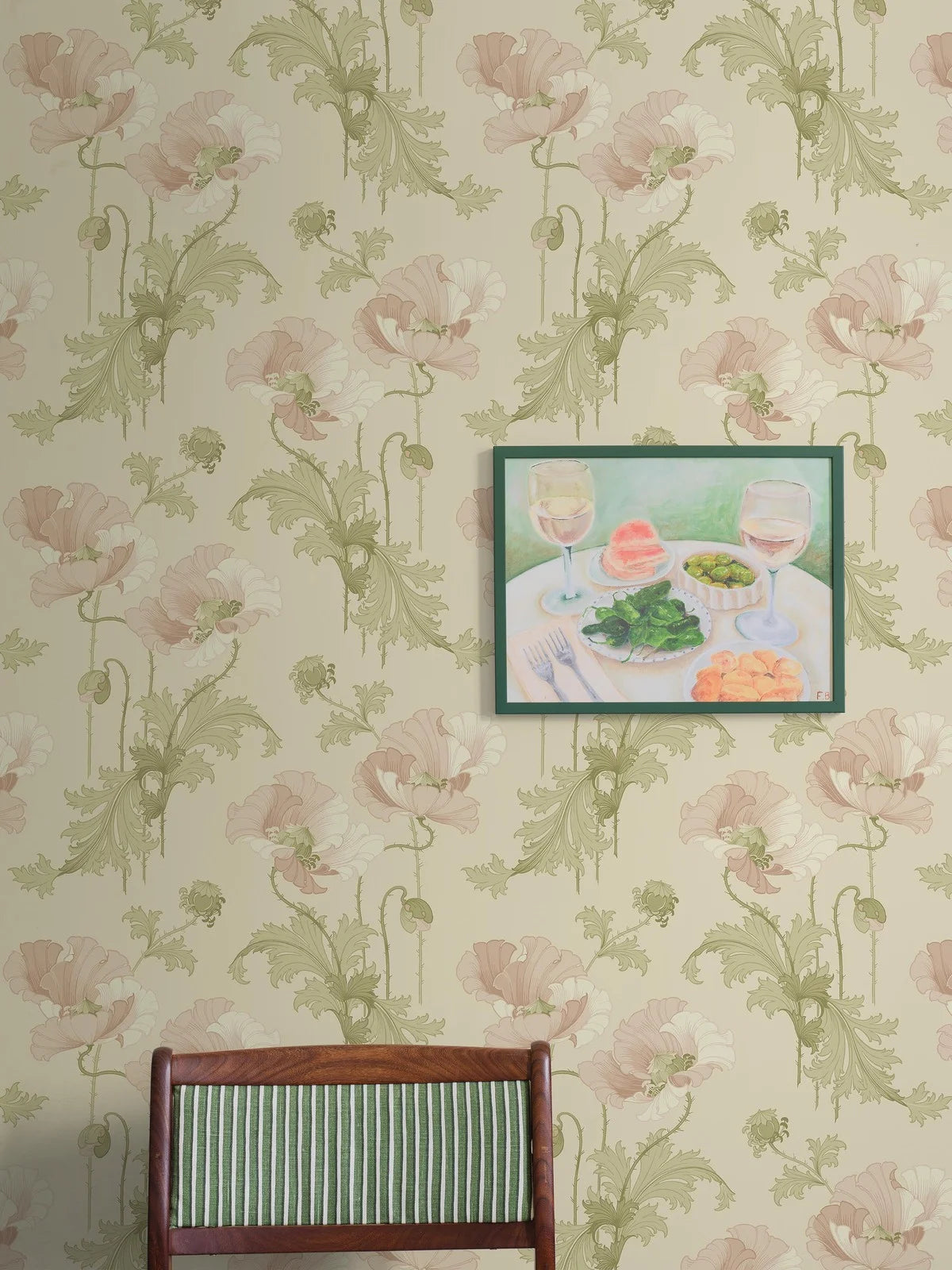 VALLMO hellbeige Tapete aus Vlies mit pflanzlichem Muster in Rosa