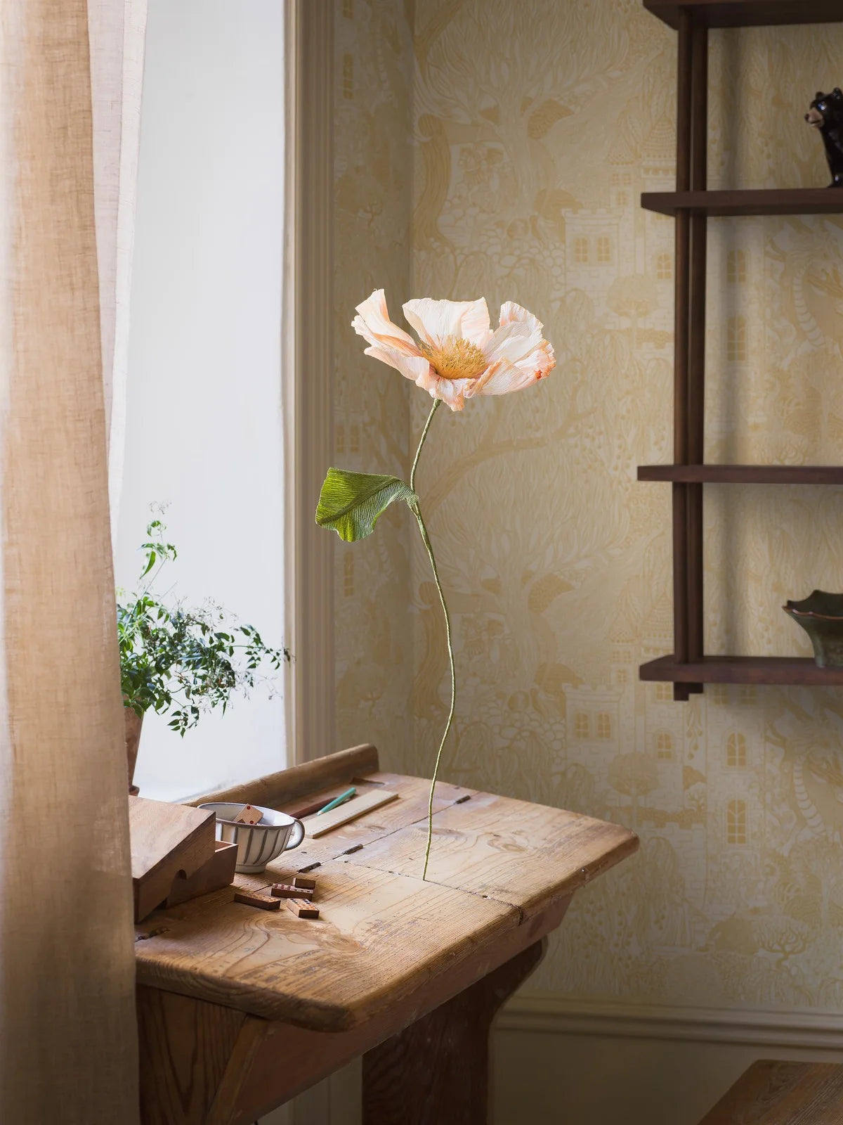 Kinder-Tapete mit dem Märchenmotiv KÖNIGREICH DER WEIDEN gelb