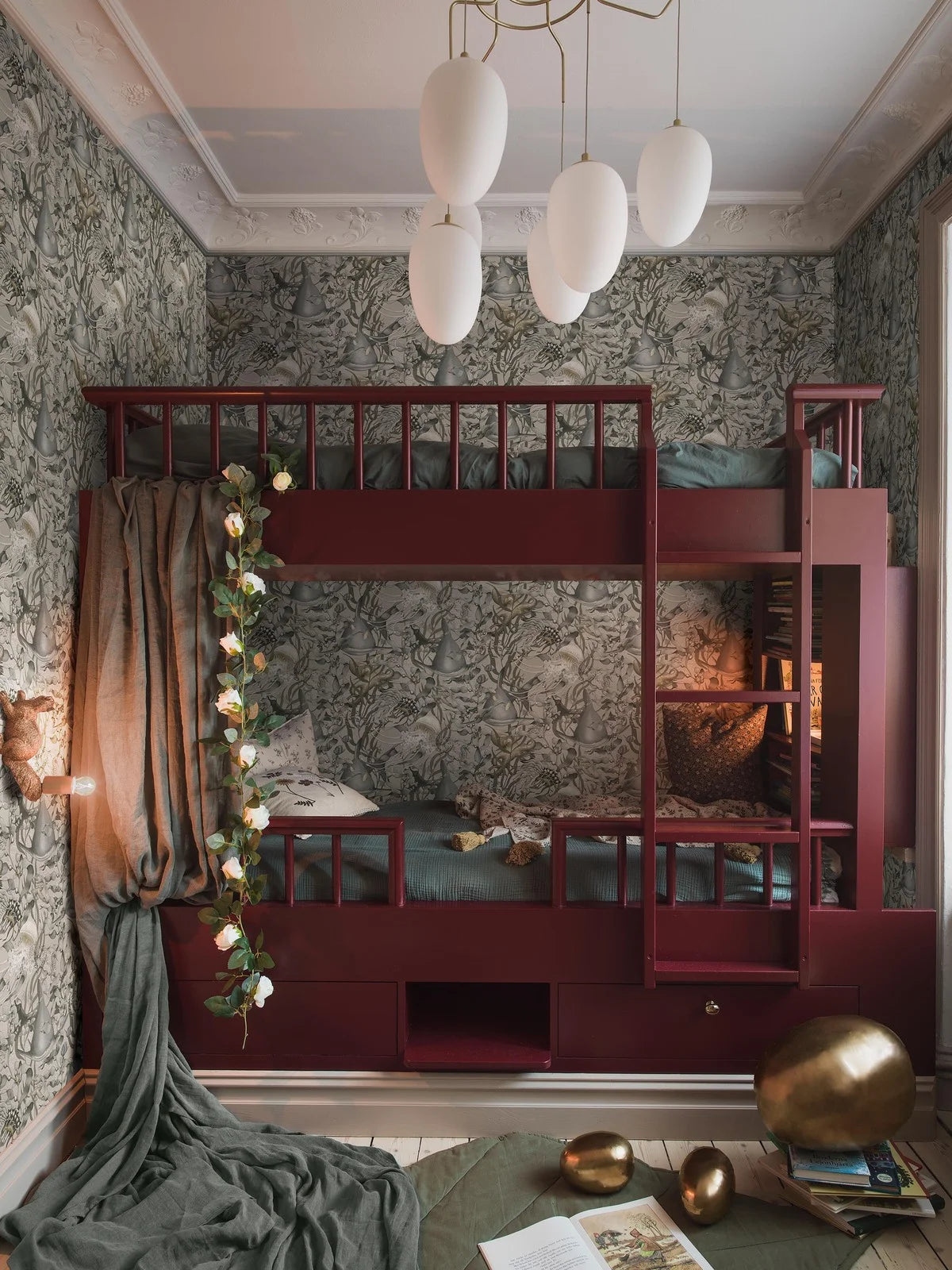 Children's wallpaper with an underwater animals theme UNDERWATER MAGIC beige