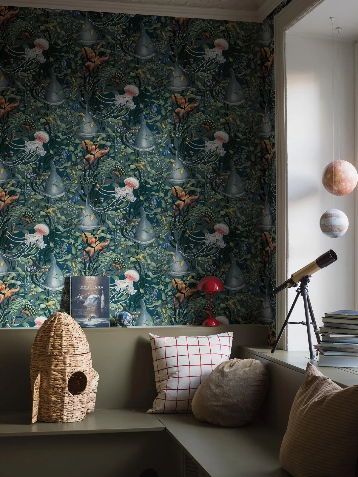 Children's wallpaper with an underwater animals theme UNDERWATER MAGIC dark blue