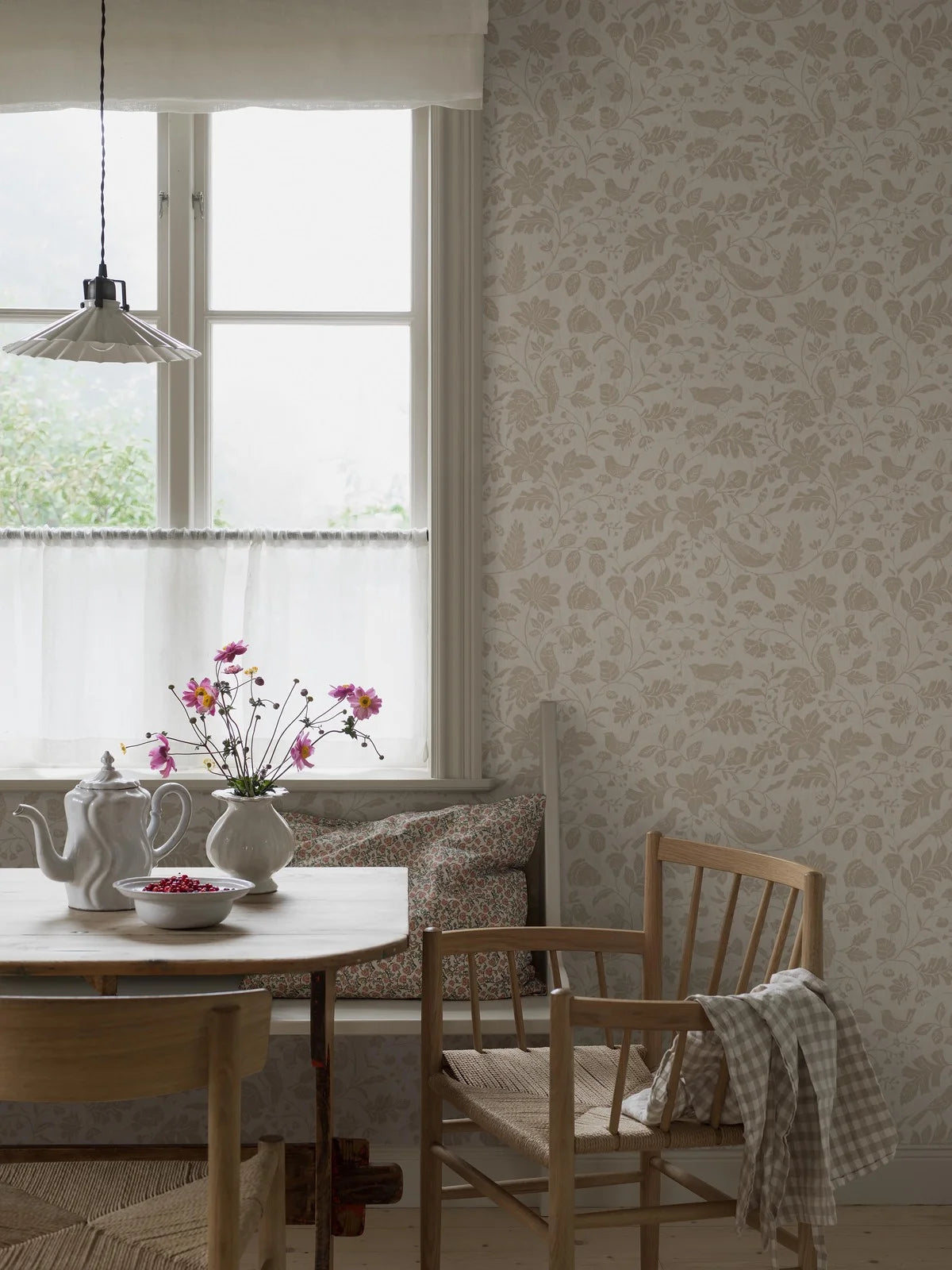 ISIDOR Beige Wallpaper with Plant and Animal Motif