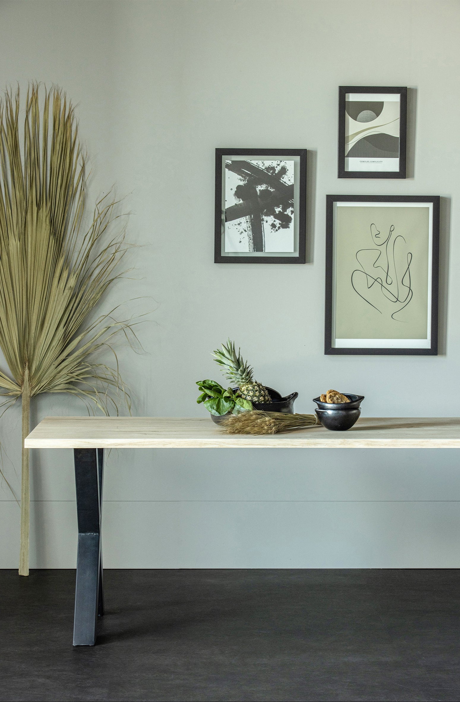 Tisch TABLO TREE mit X-förmigen Beinen