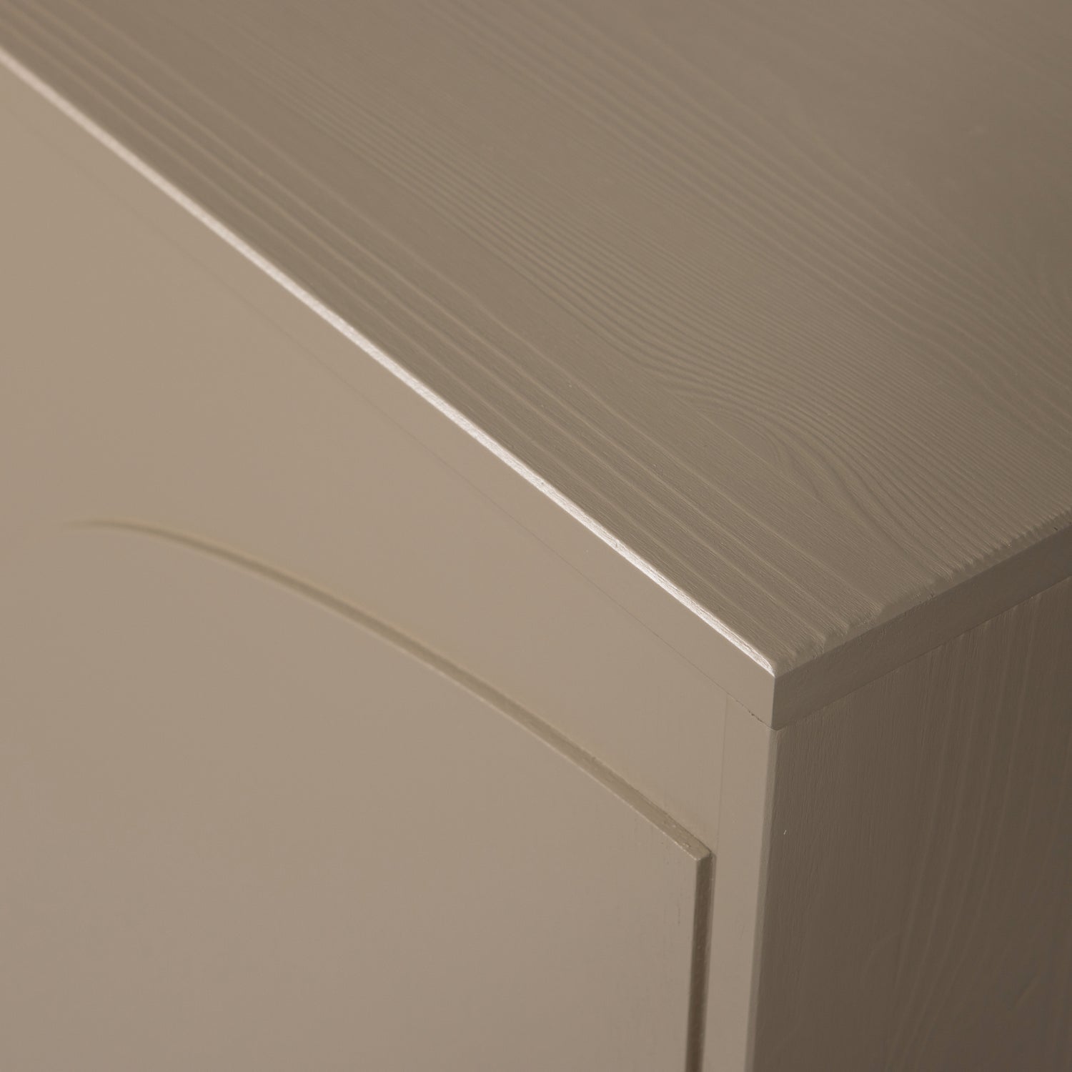 CADIZ STORAGE CABINET PINE MUD [FSC]