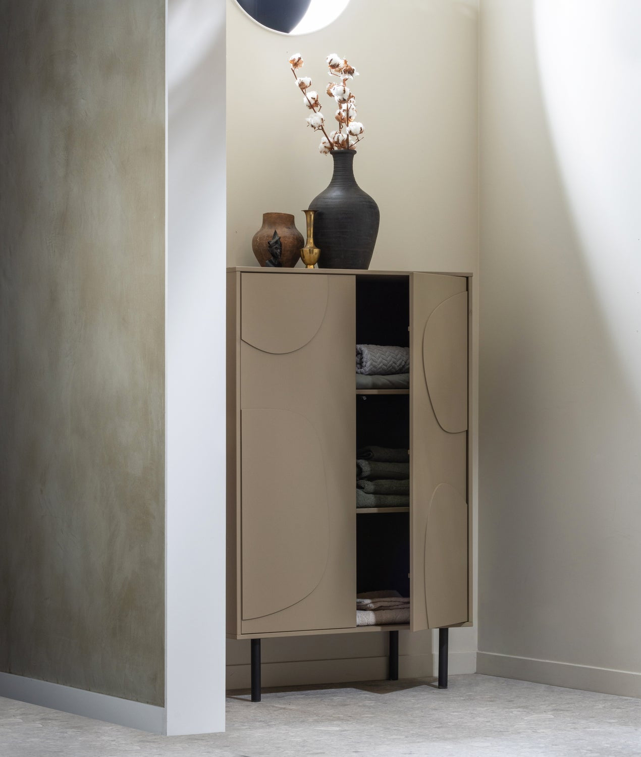CADIZ STORAGE CABINET PINE MUD [FSC]
