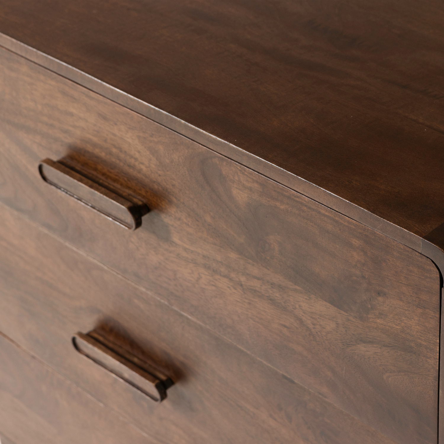 LIYA Mango Wood Chest of Drawers