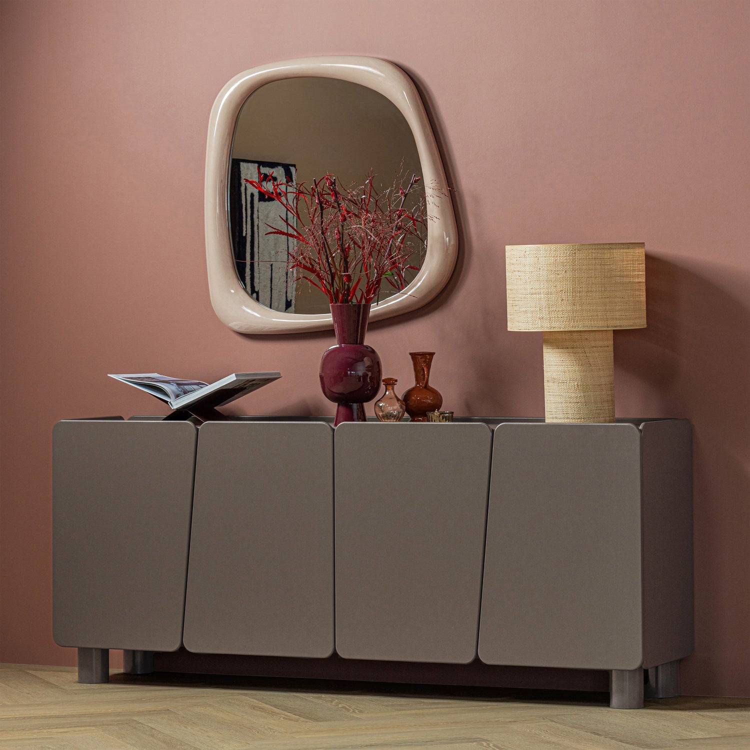 AURI Vase in Wine Red