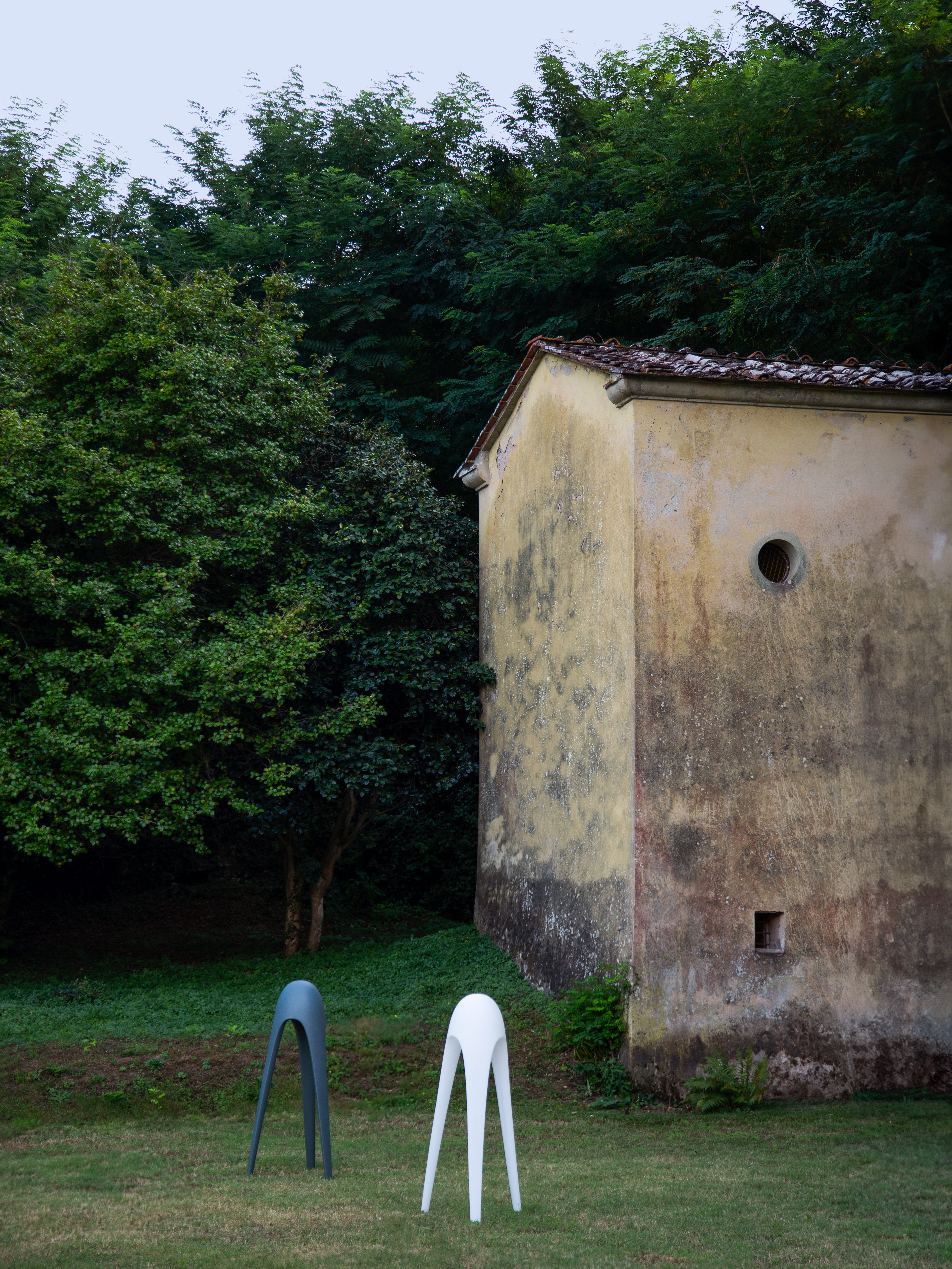 CYBORG BIG outdoor floor lamp in glossy white