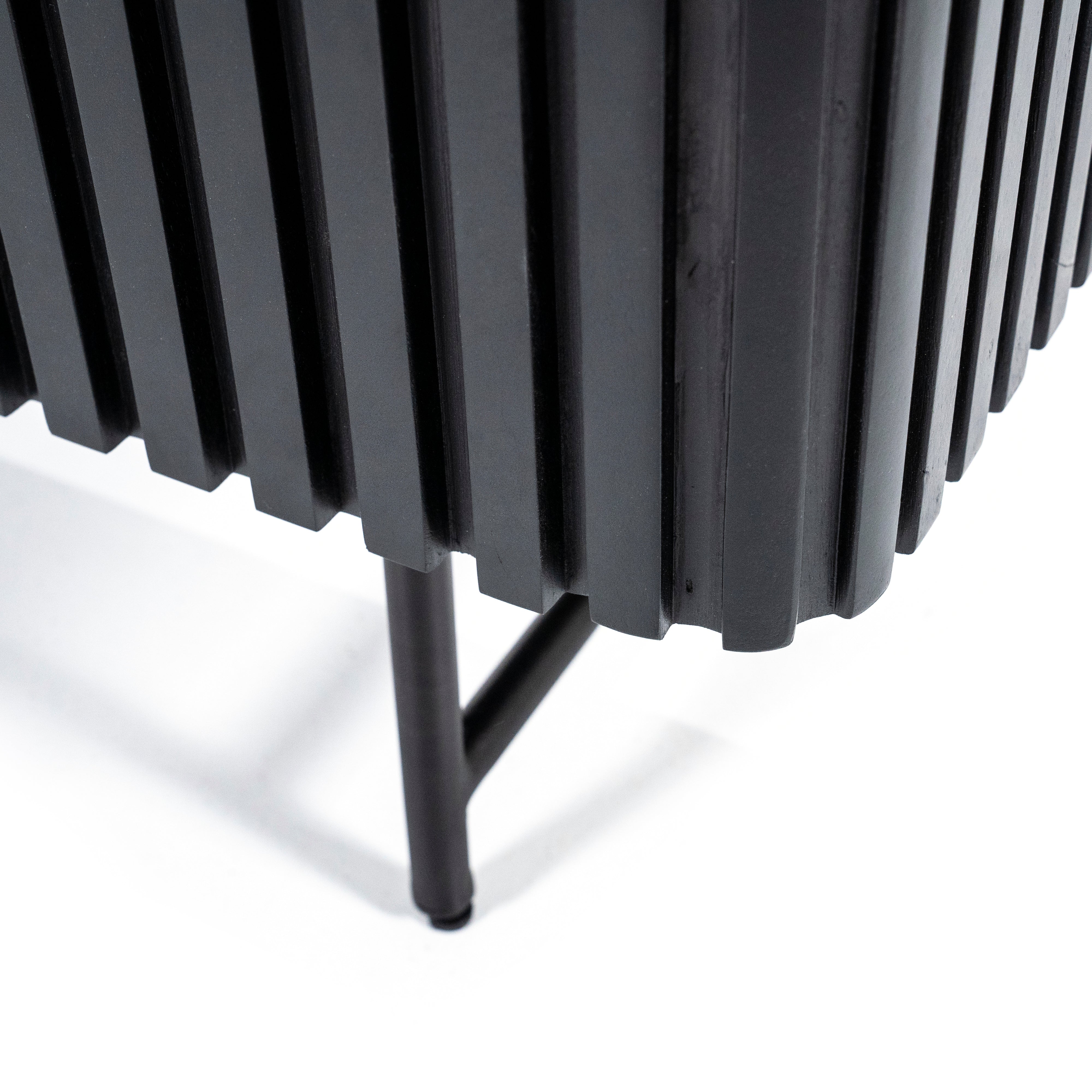 Schrank REMI schwarzes Mangoholz