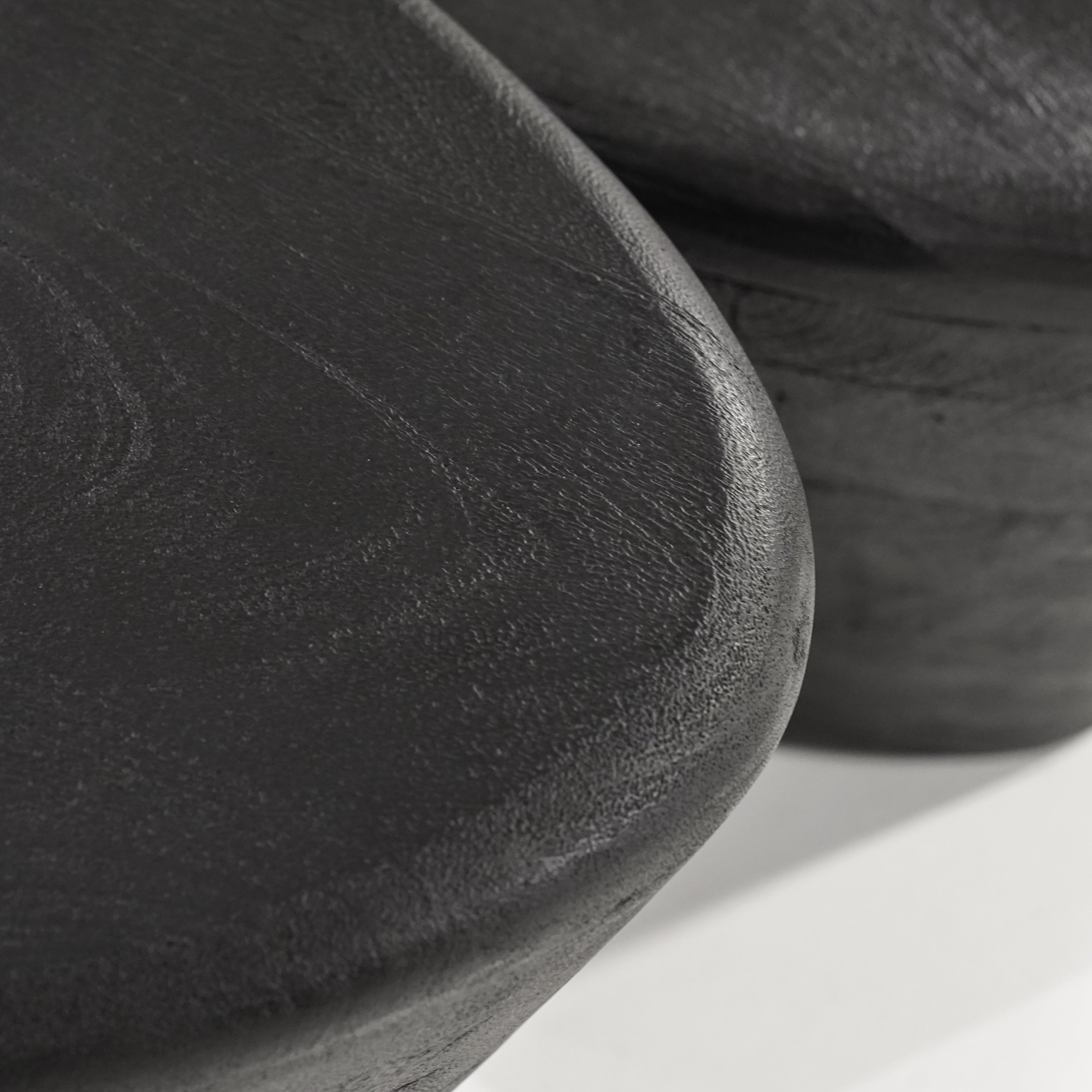 Kaffeetisch MILA aus schwarzem Mangoholz