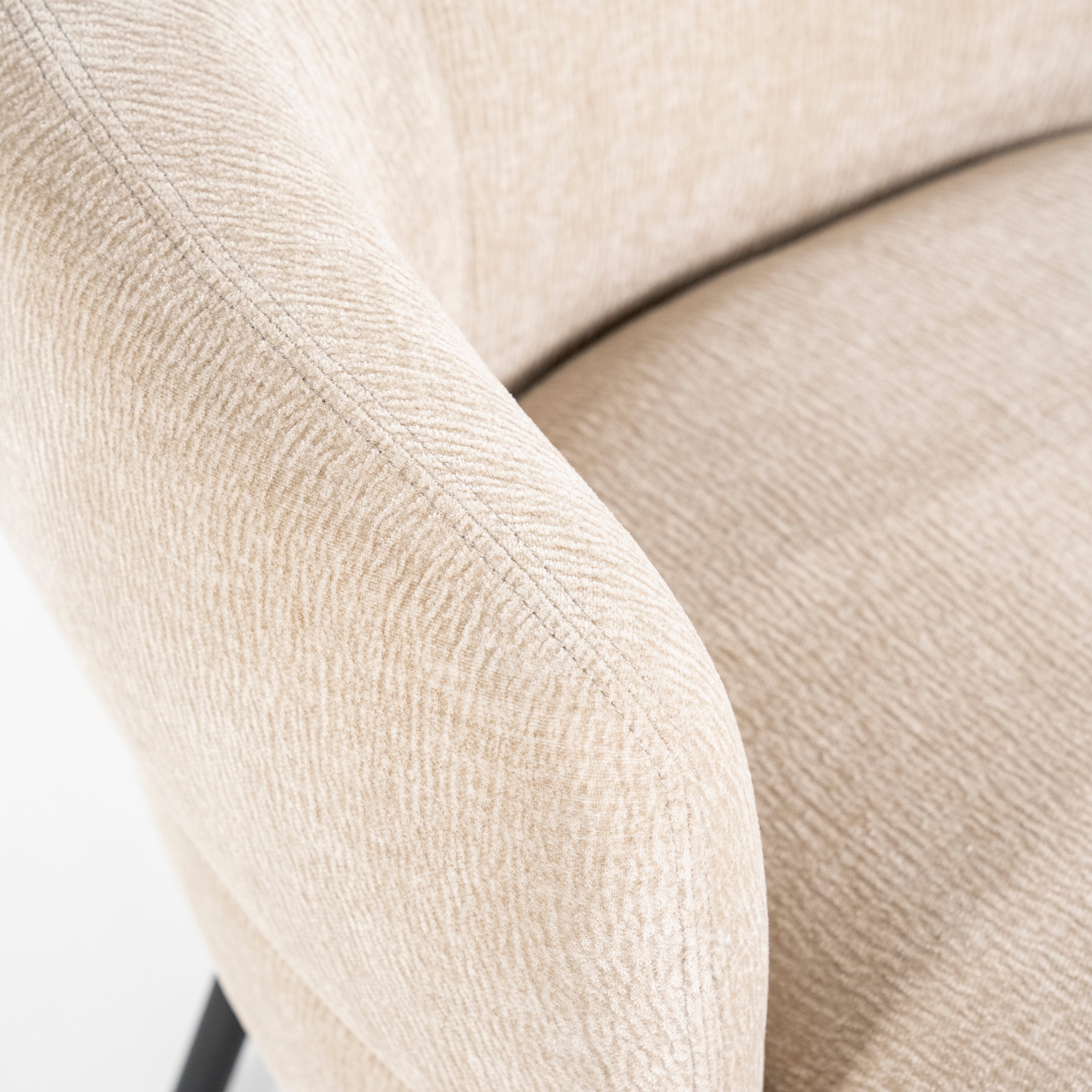 Sessel DAVID beige mit schwarzem Gestell