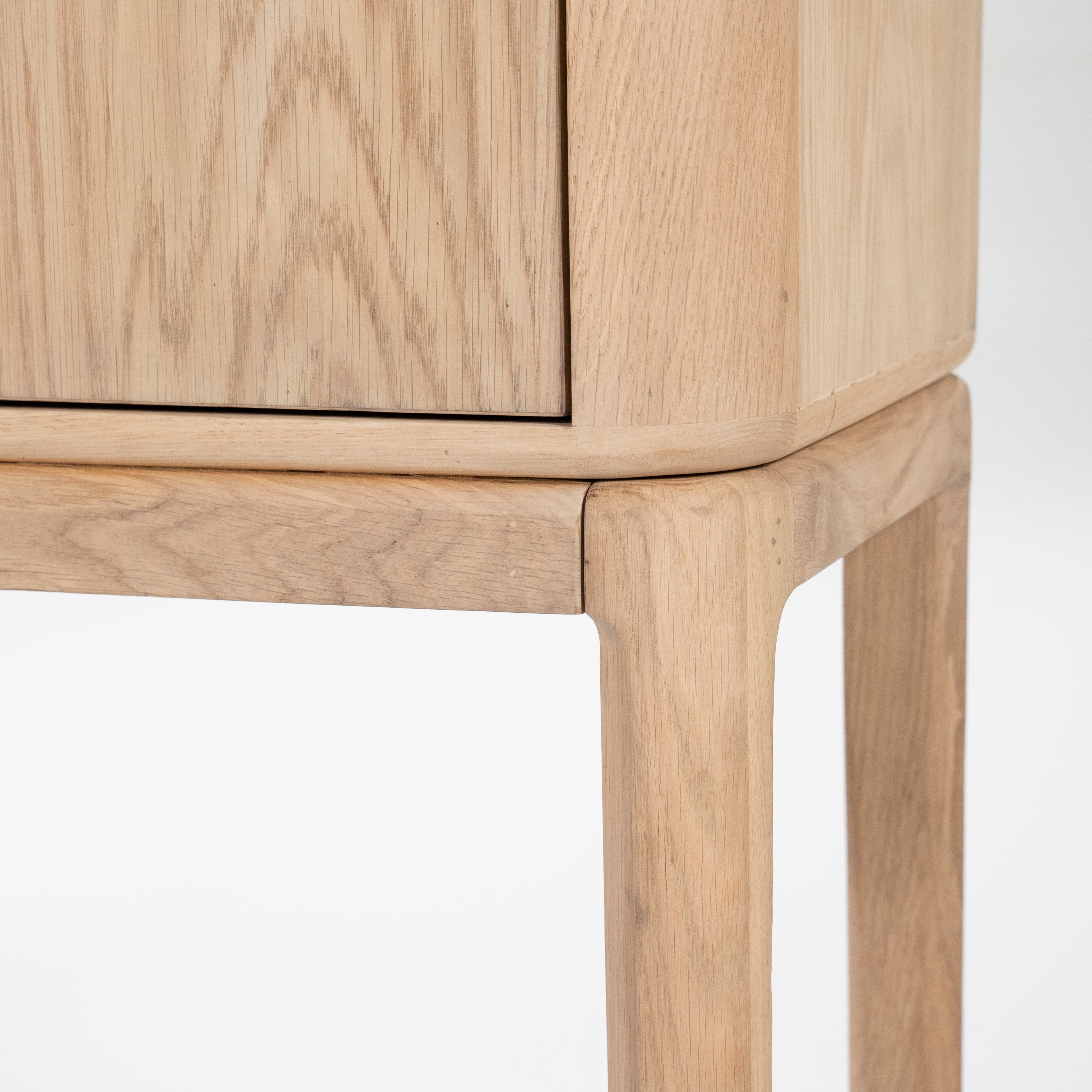 HARVEY high cabinet oak wood