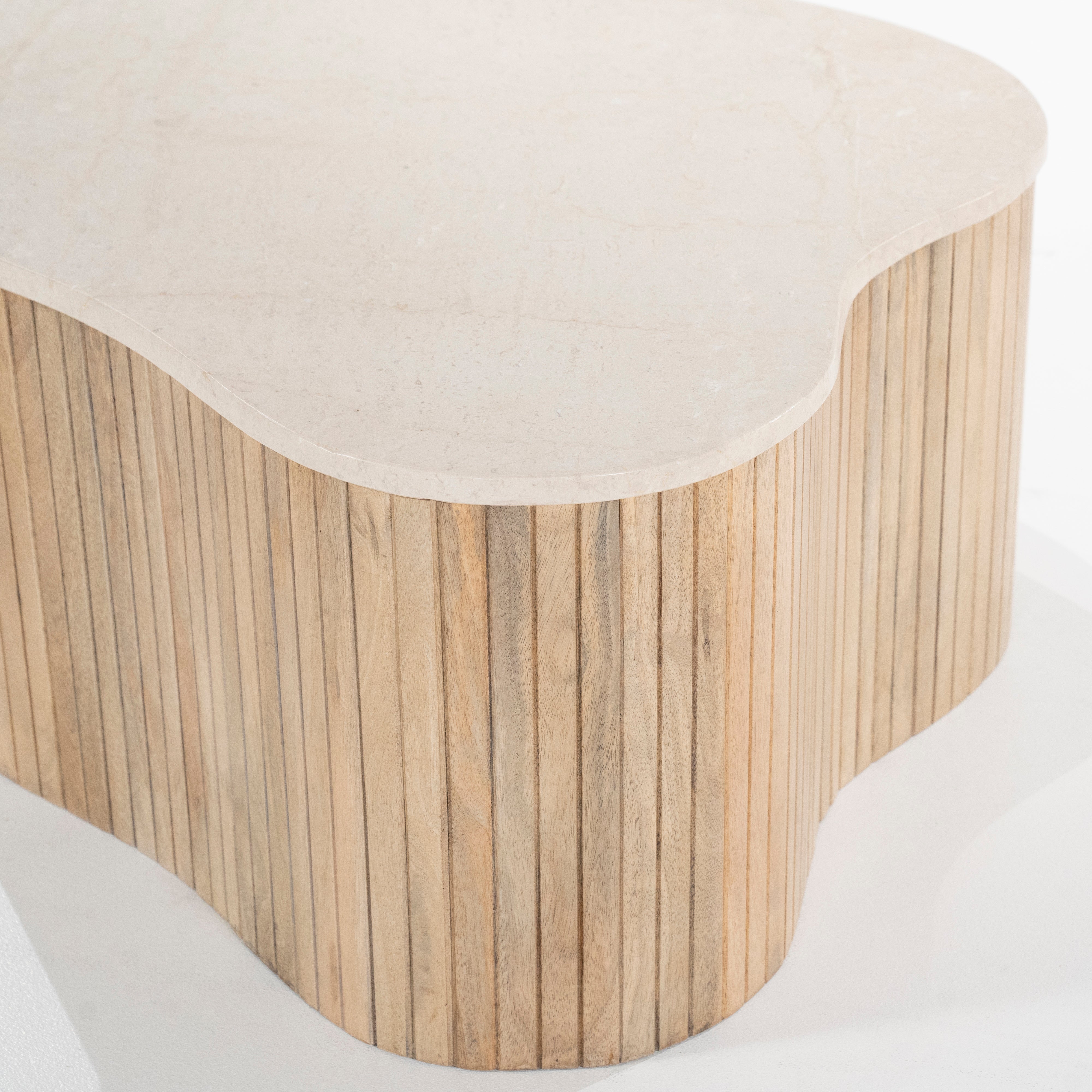 KIRA Couchtisch aus Mangoholz mit Marmorplatte