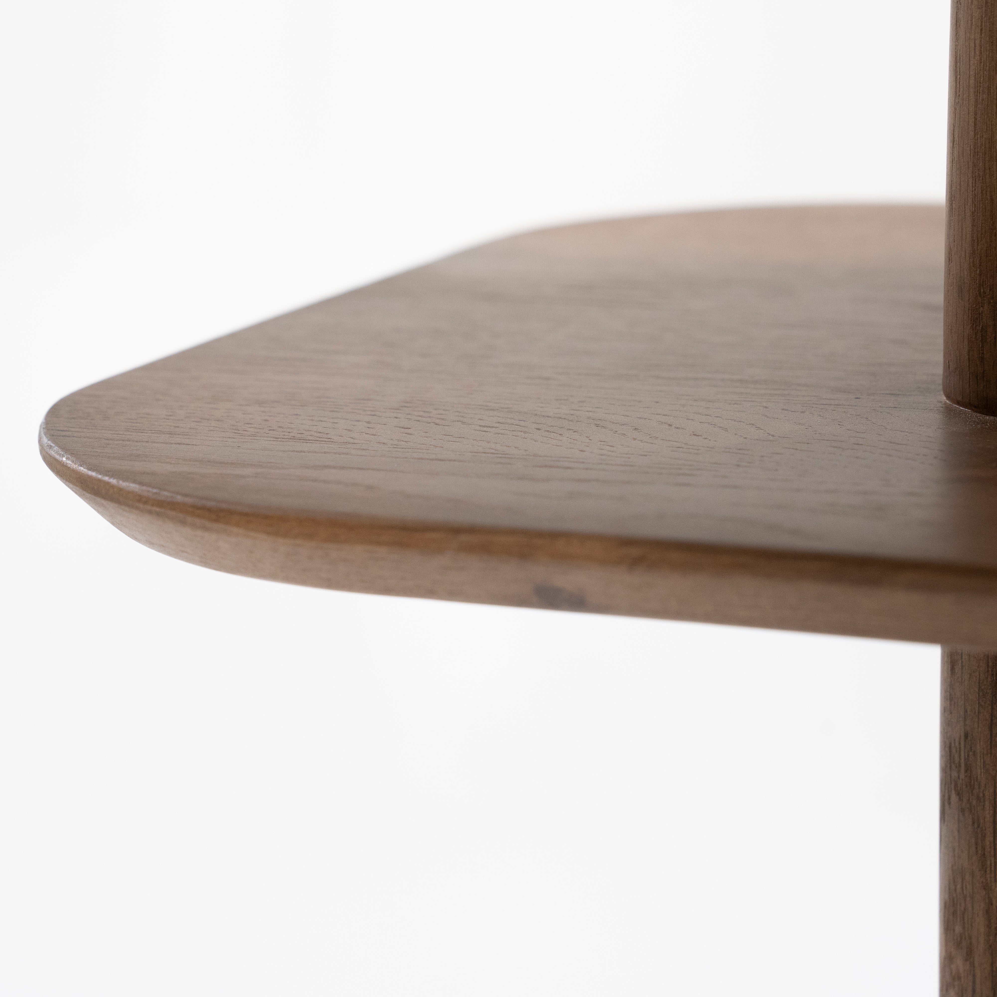 Regal TY dunkles Eichenholz