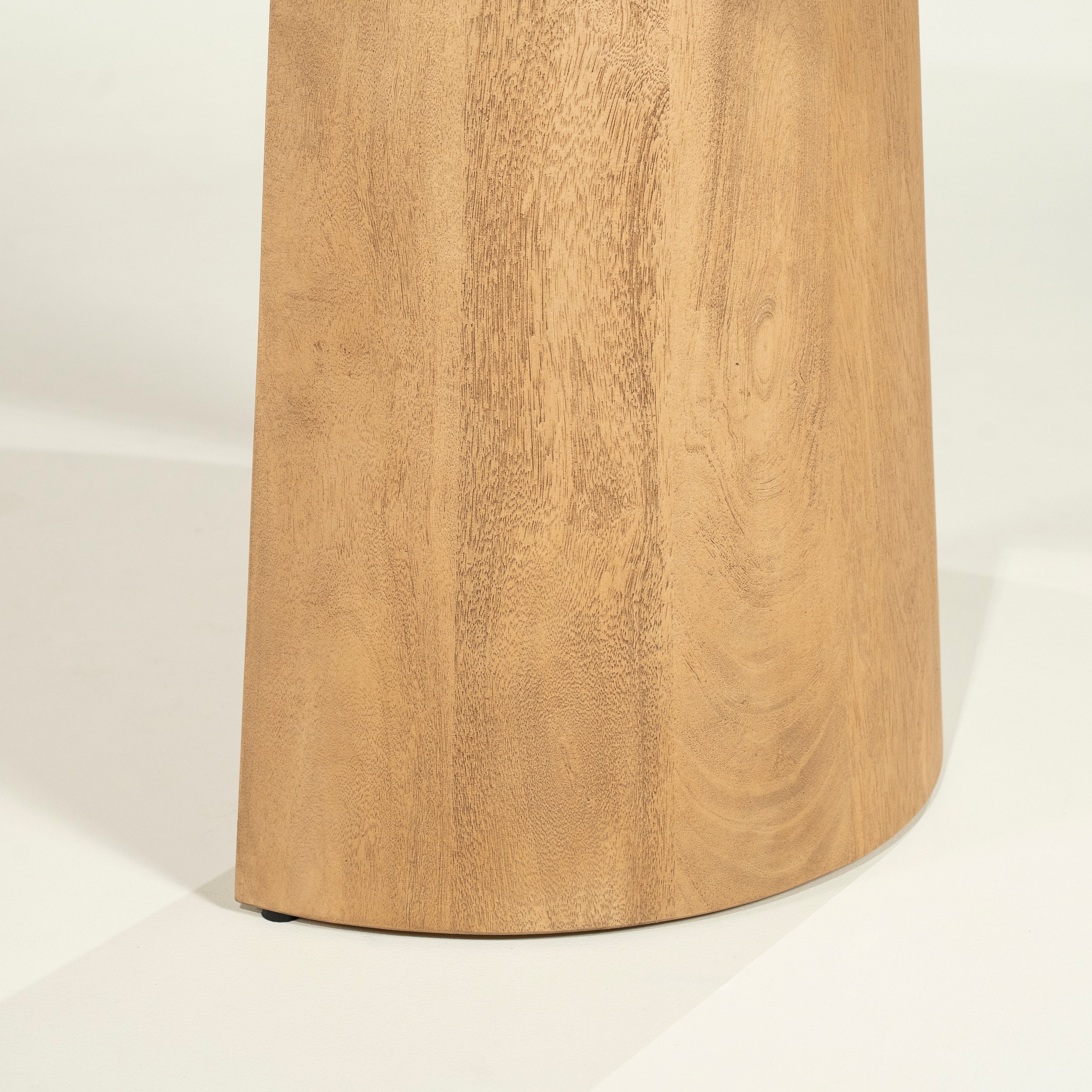 Ovaler Tisch LUNE aus Mangoholz