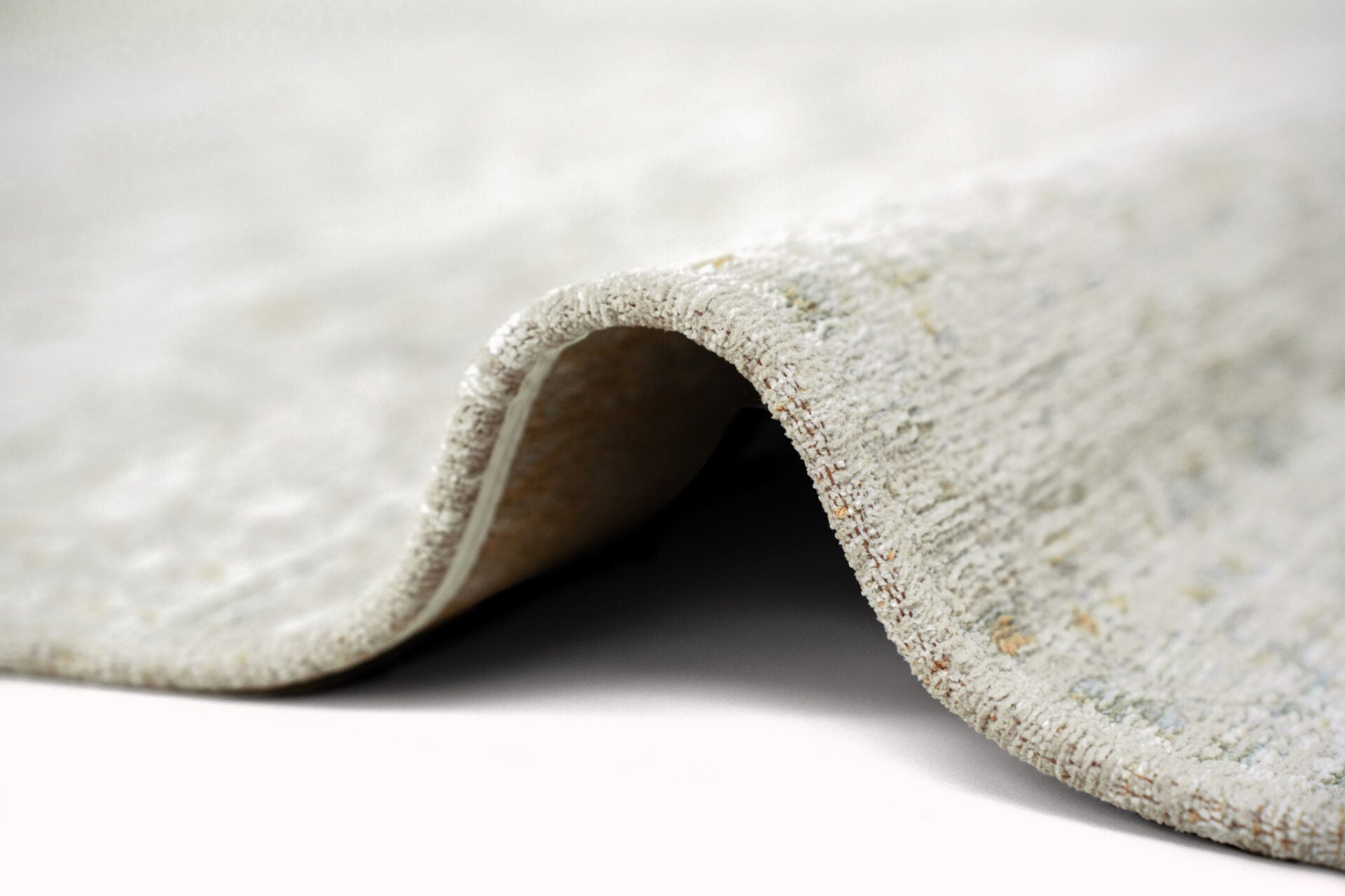 Carpet Ushak Yeniki Light light gray