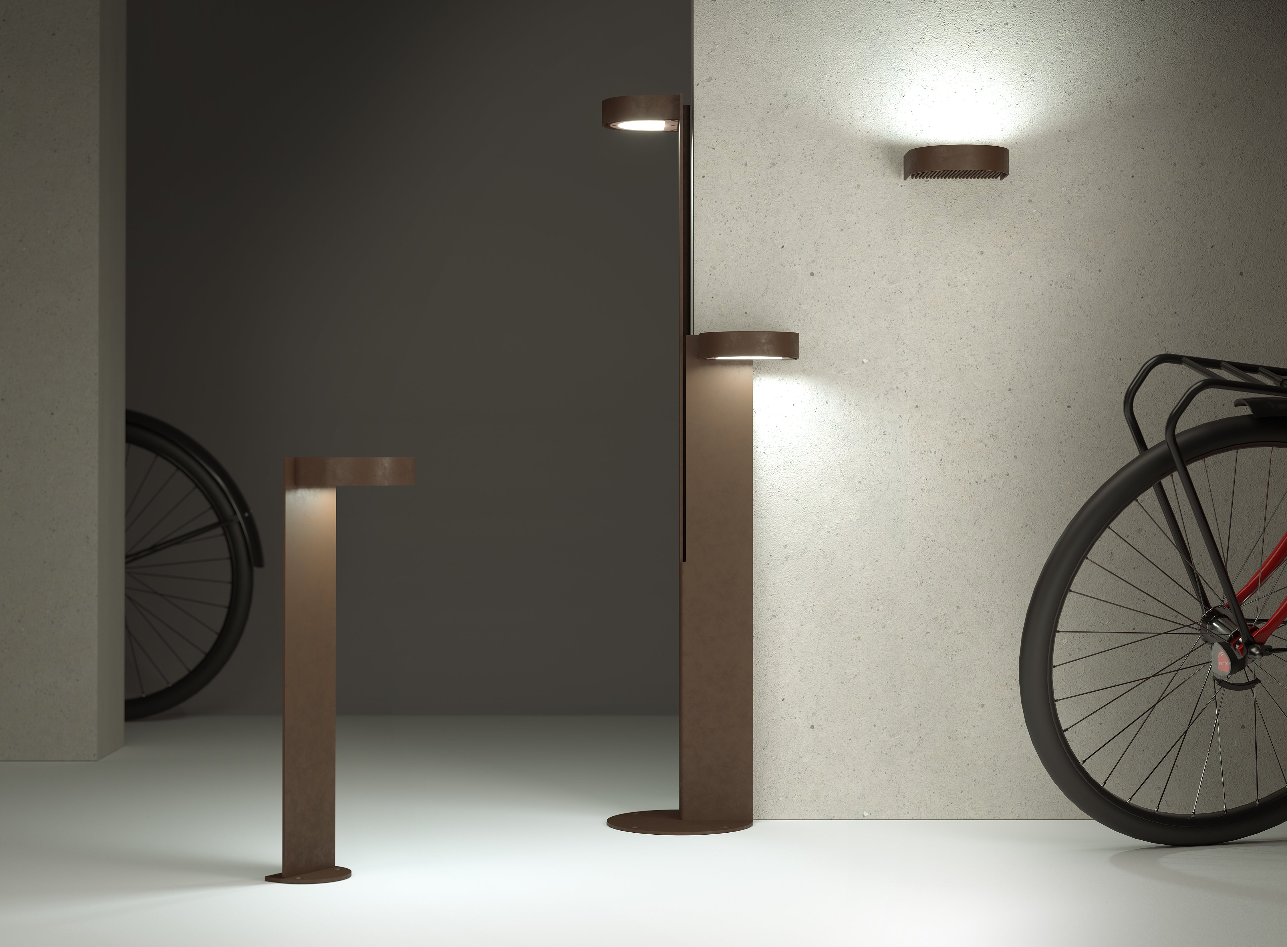 BRIM brown two-point outdoor floor lamp