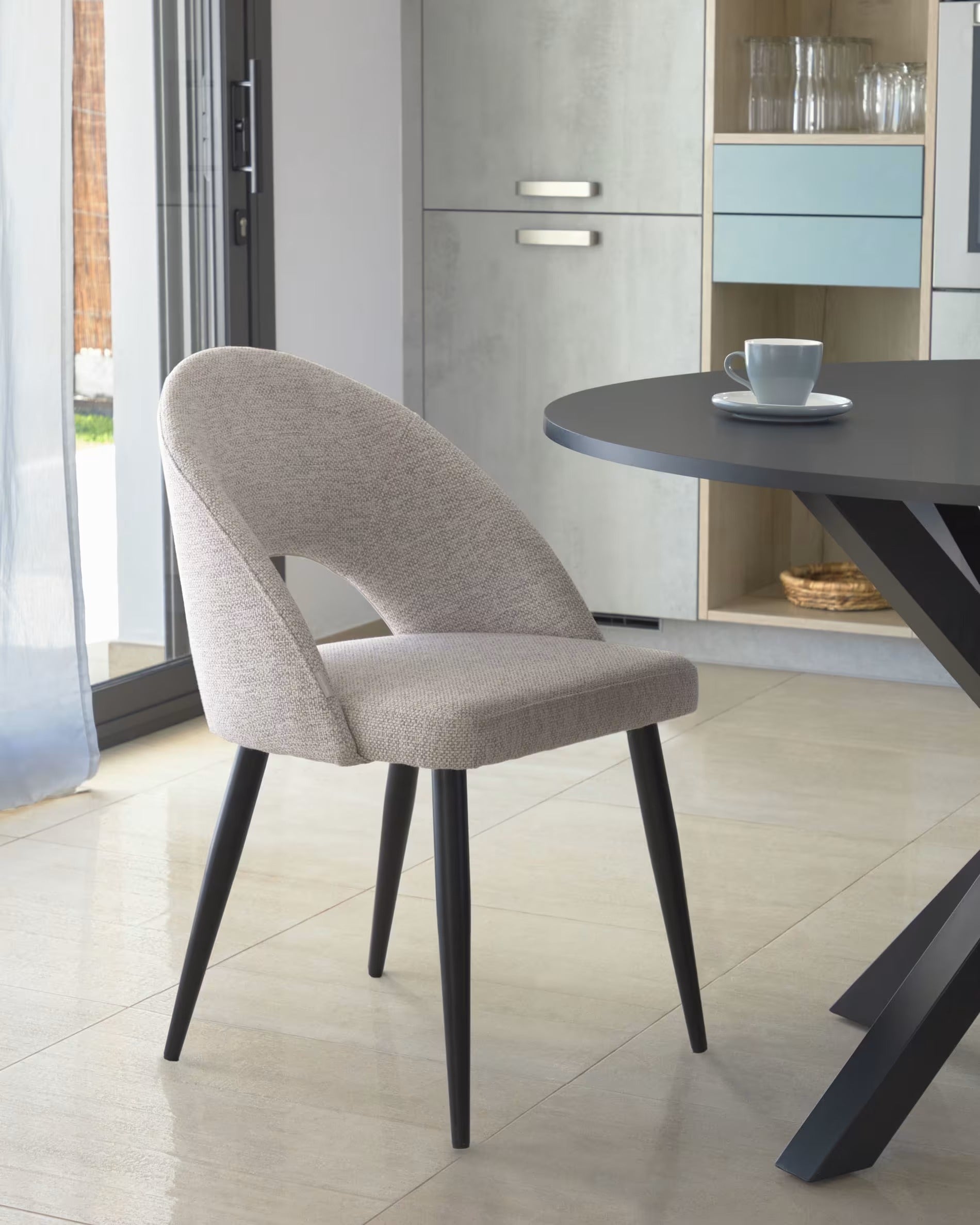 Mael beige chair