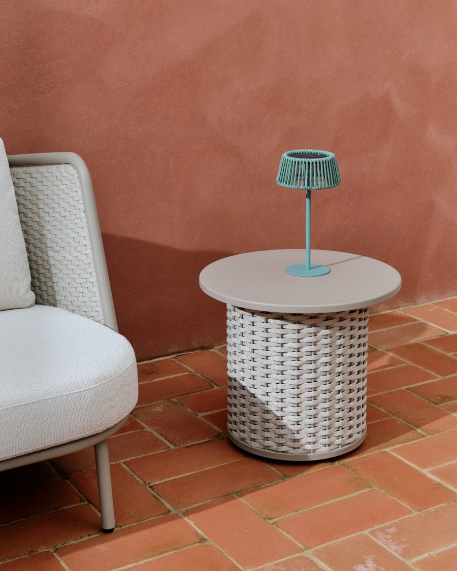Sedalis beige garden table