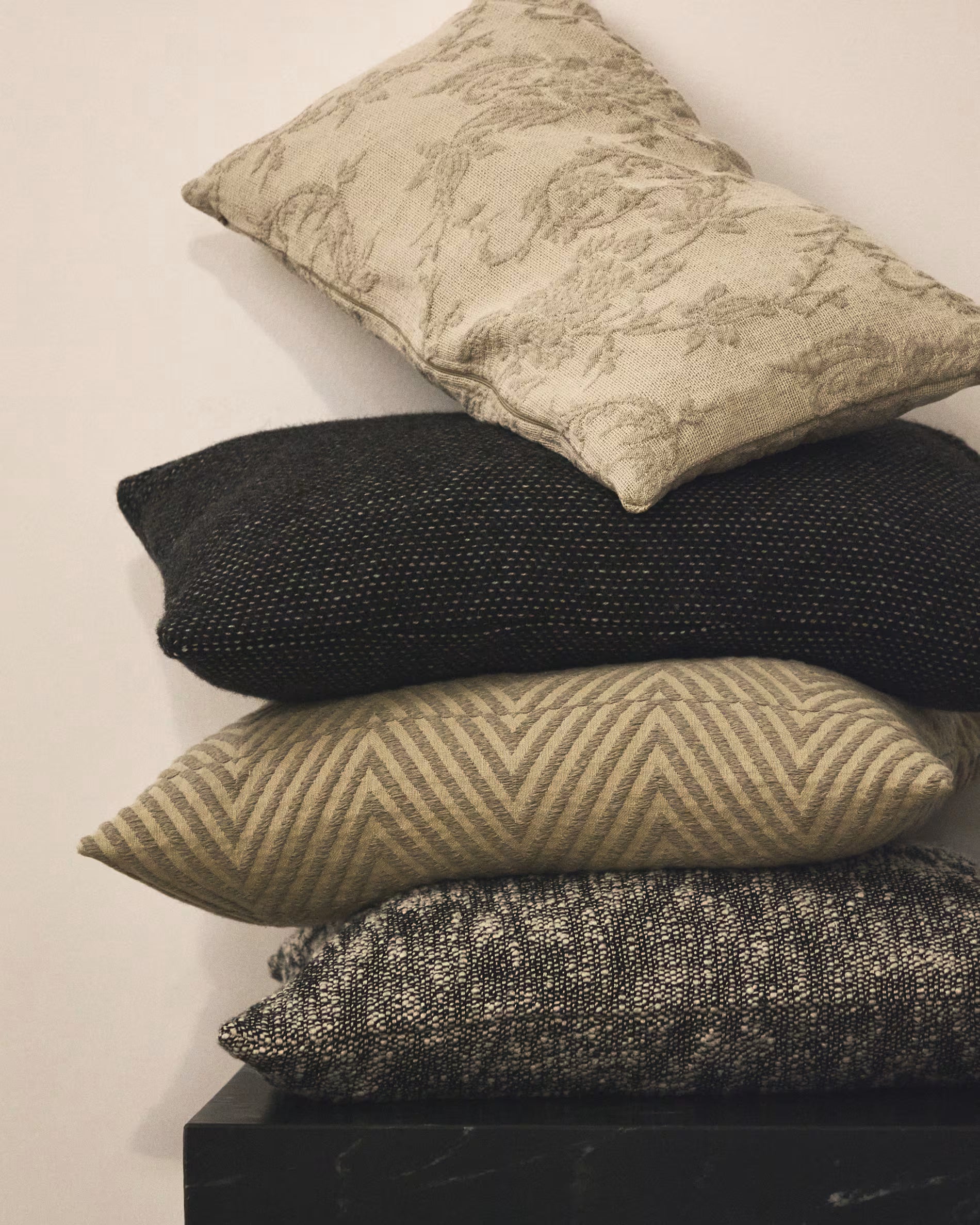 VELINA Cushion Cover Beige