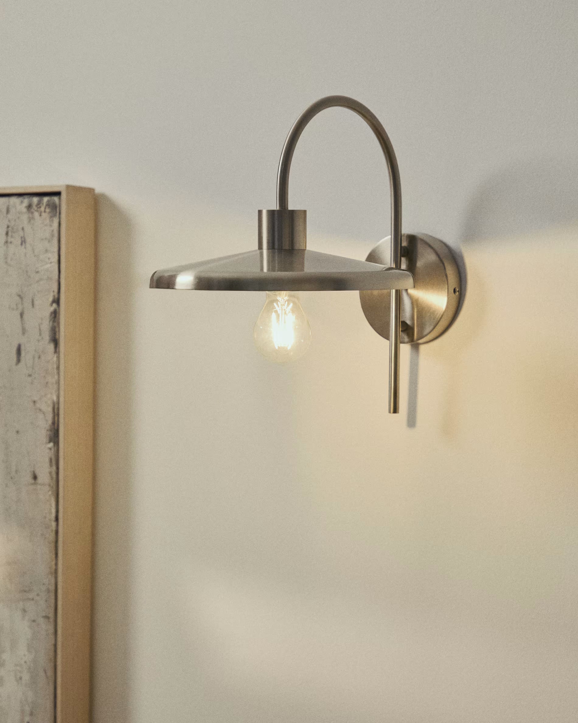 NUVIRA Wall Lamp Silver