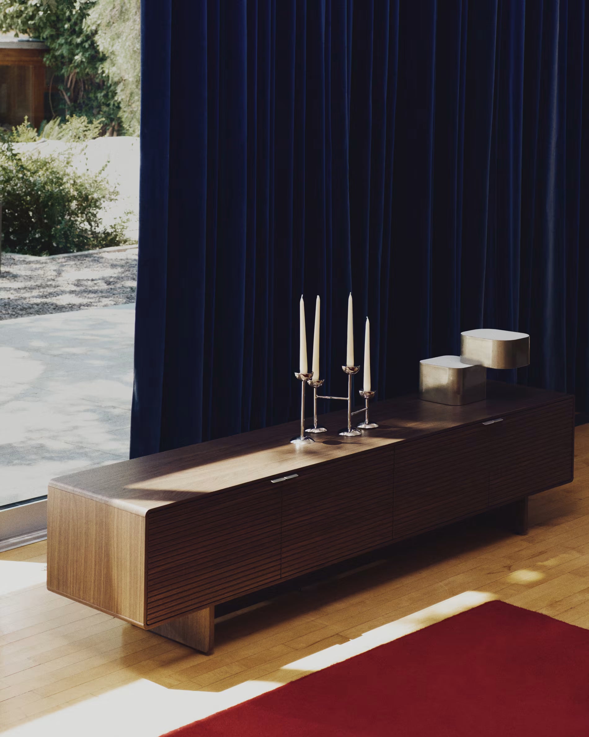 RTV-Sideboard NORLEN dunkelbraun Nussbaumfurnier