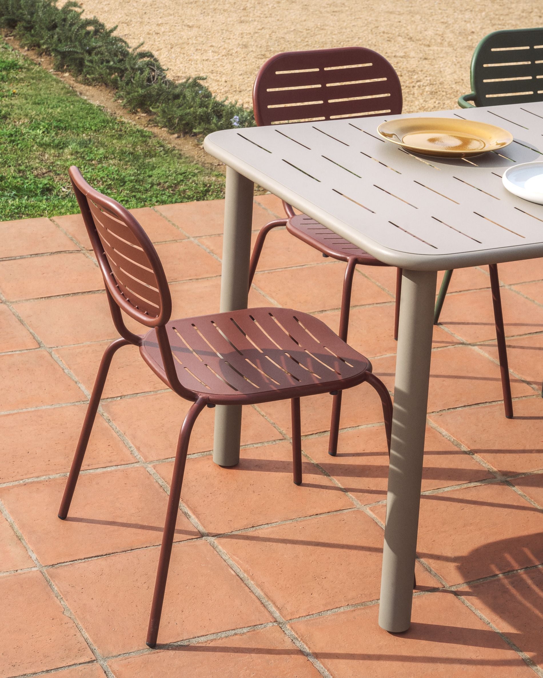 BRAI Burgundy Garden Chair