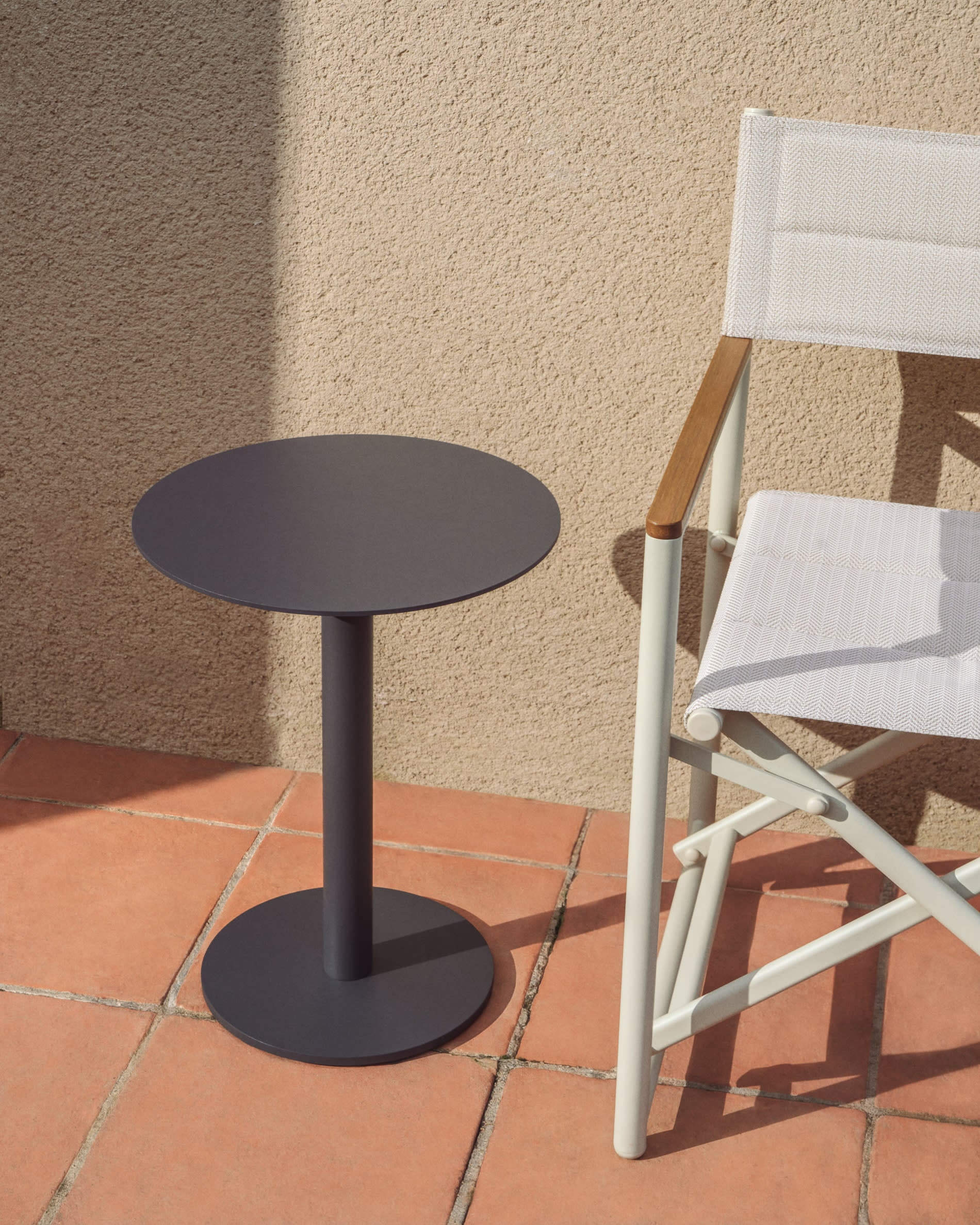 TISNO Ecru Folding Garden Chair
