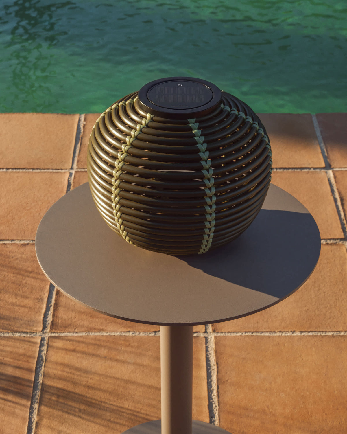 Lampa stołowa ogrodowa solarna LED GAROINA zielony rattan syntetyczny – ujęcie 2