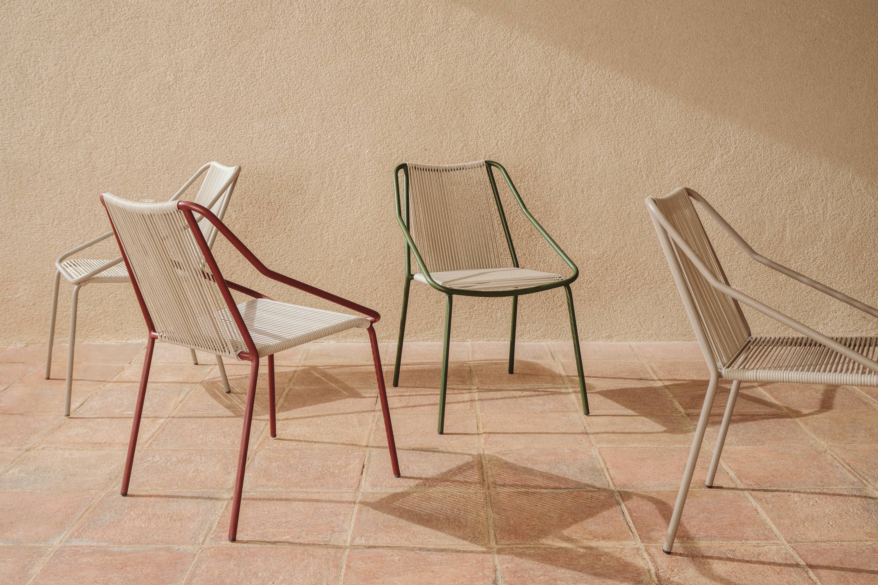 ZIVIA Ecru Garden Chair with Taupe Base