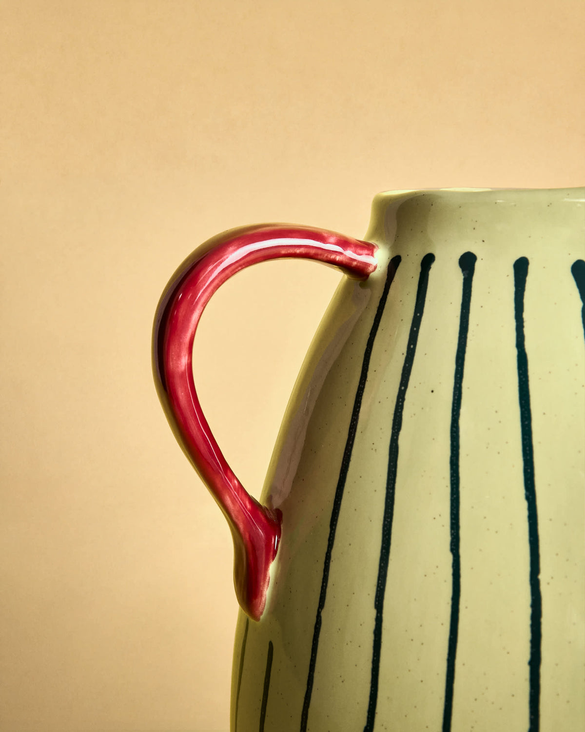 Wazon JUSTINE FRANCO zielony z czerwonym ceramiczny – ujęcie 7