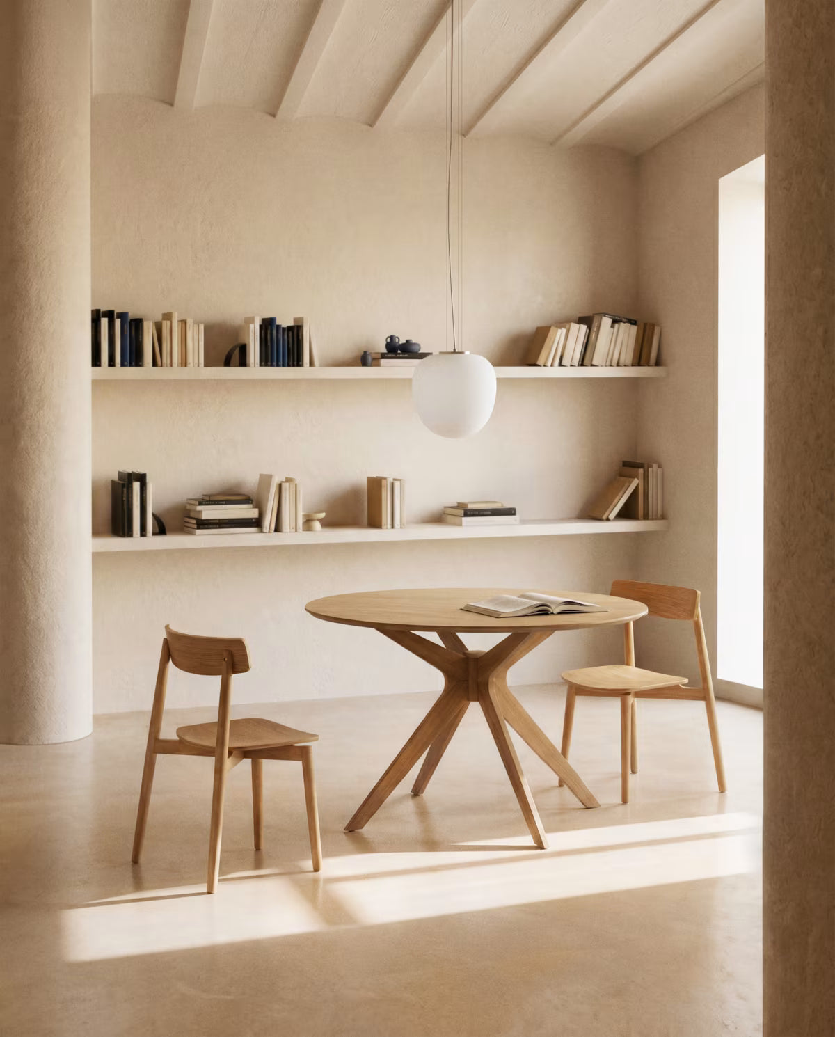 EVERA chair with oak veneer