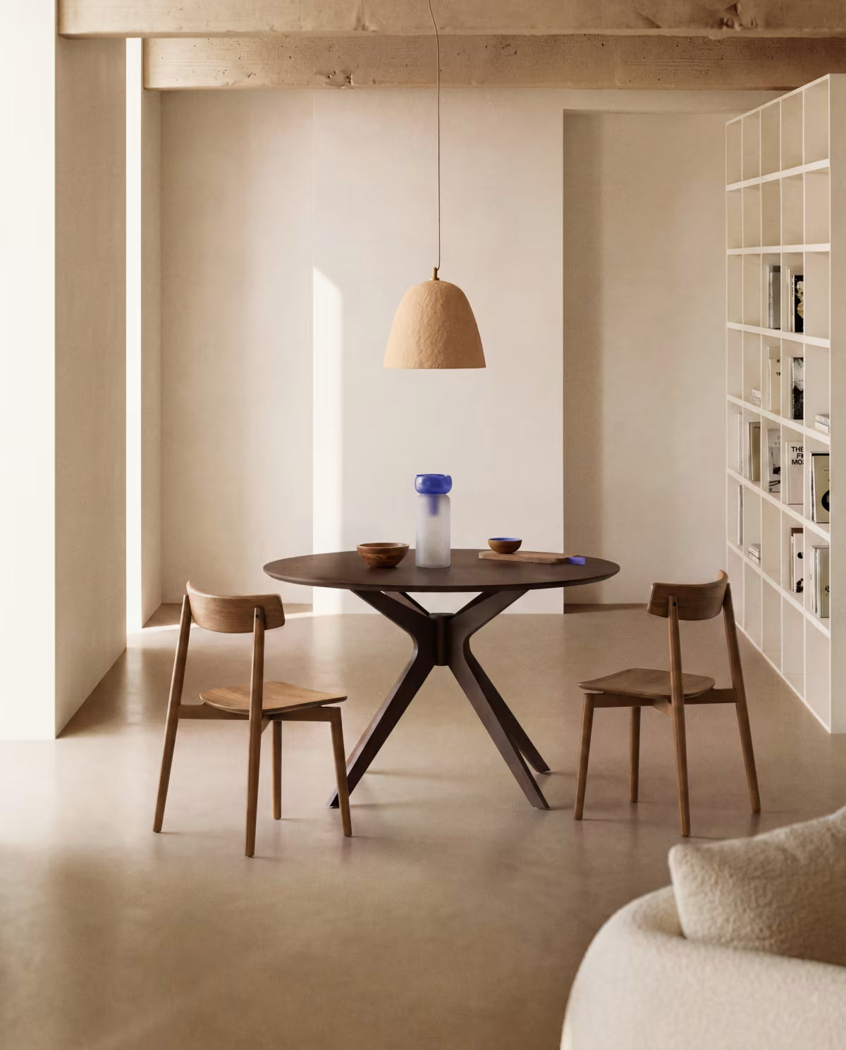 EVERA chair in dark oak veneer