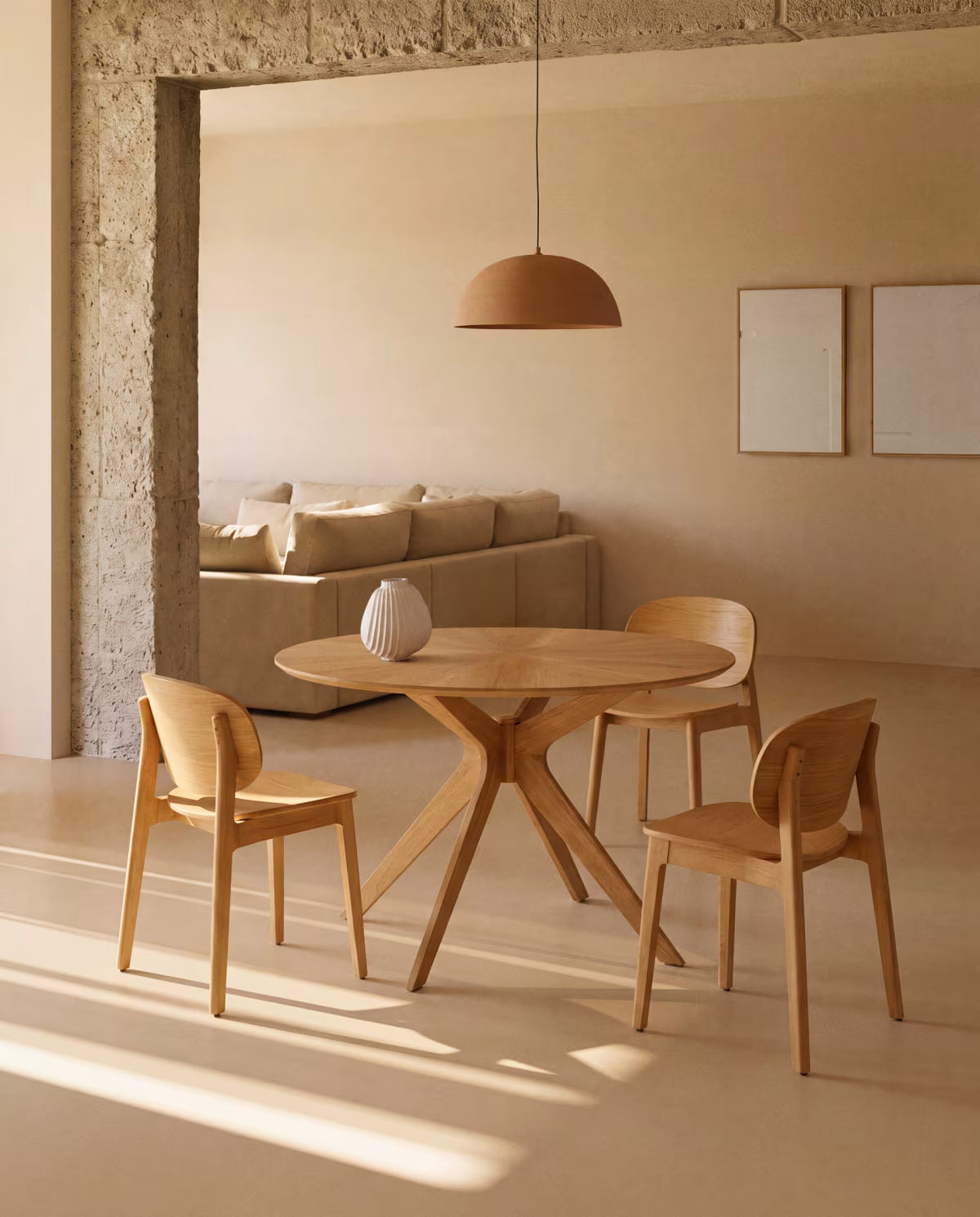 LUDARA Chair in Oak Veneer