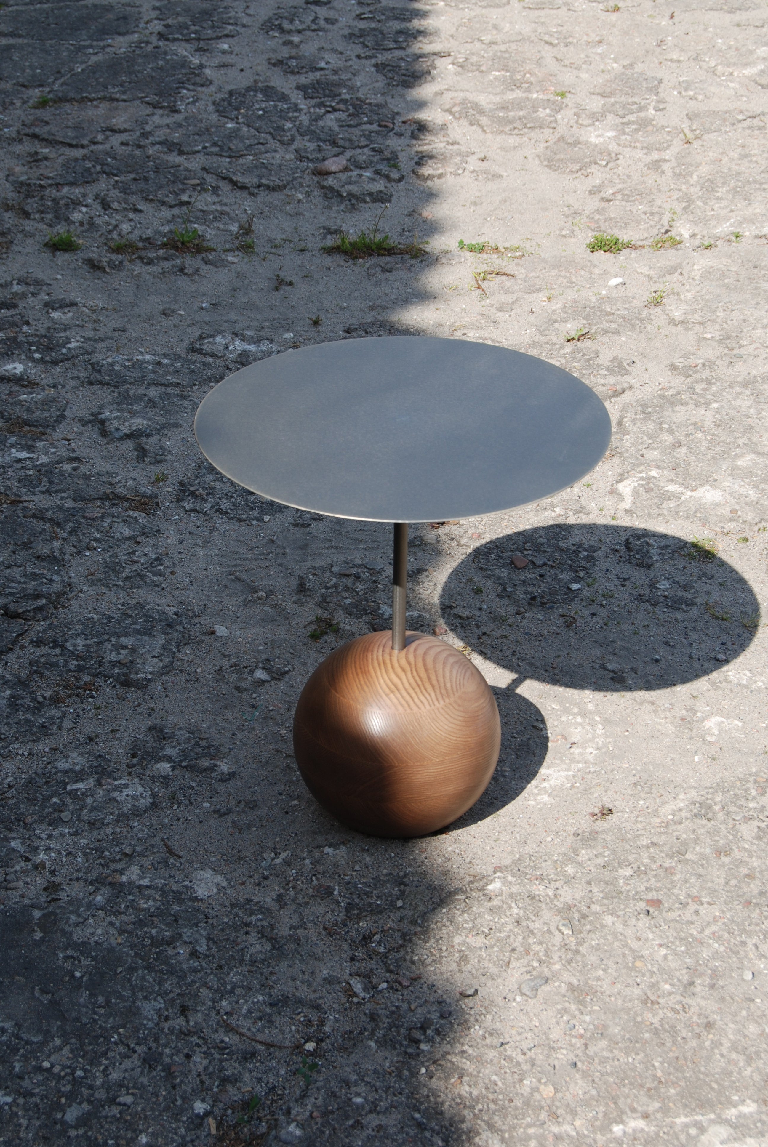 AN SU Coffee Table Wood and Steel