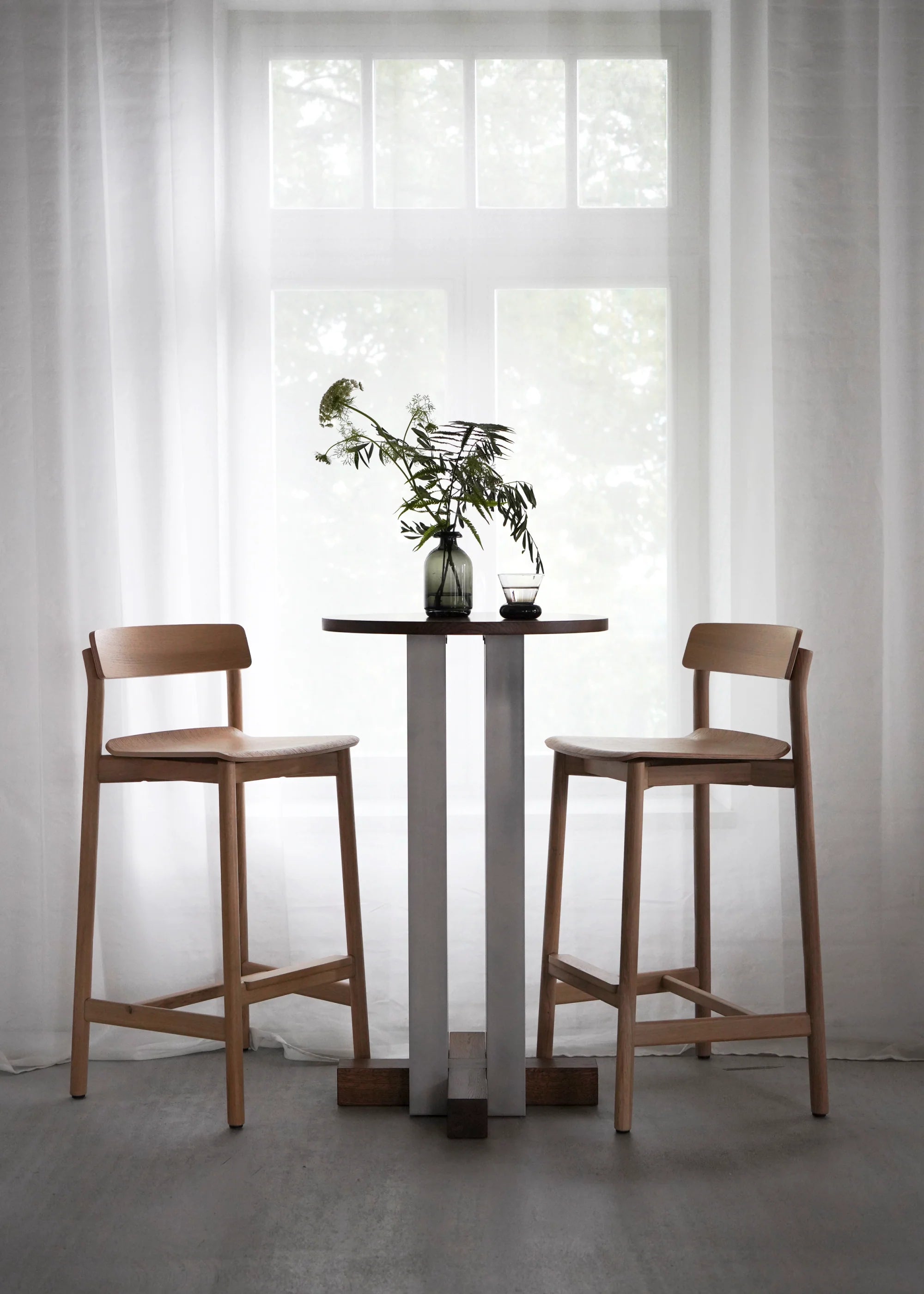 ARCHE Oak Wood Stool
