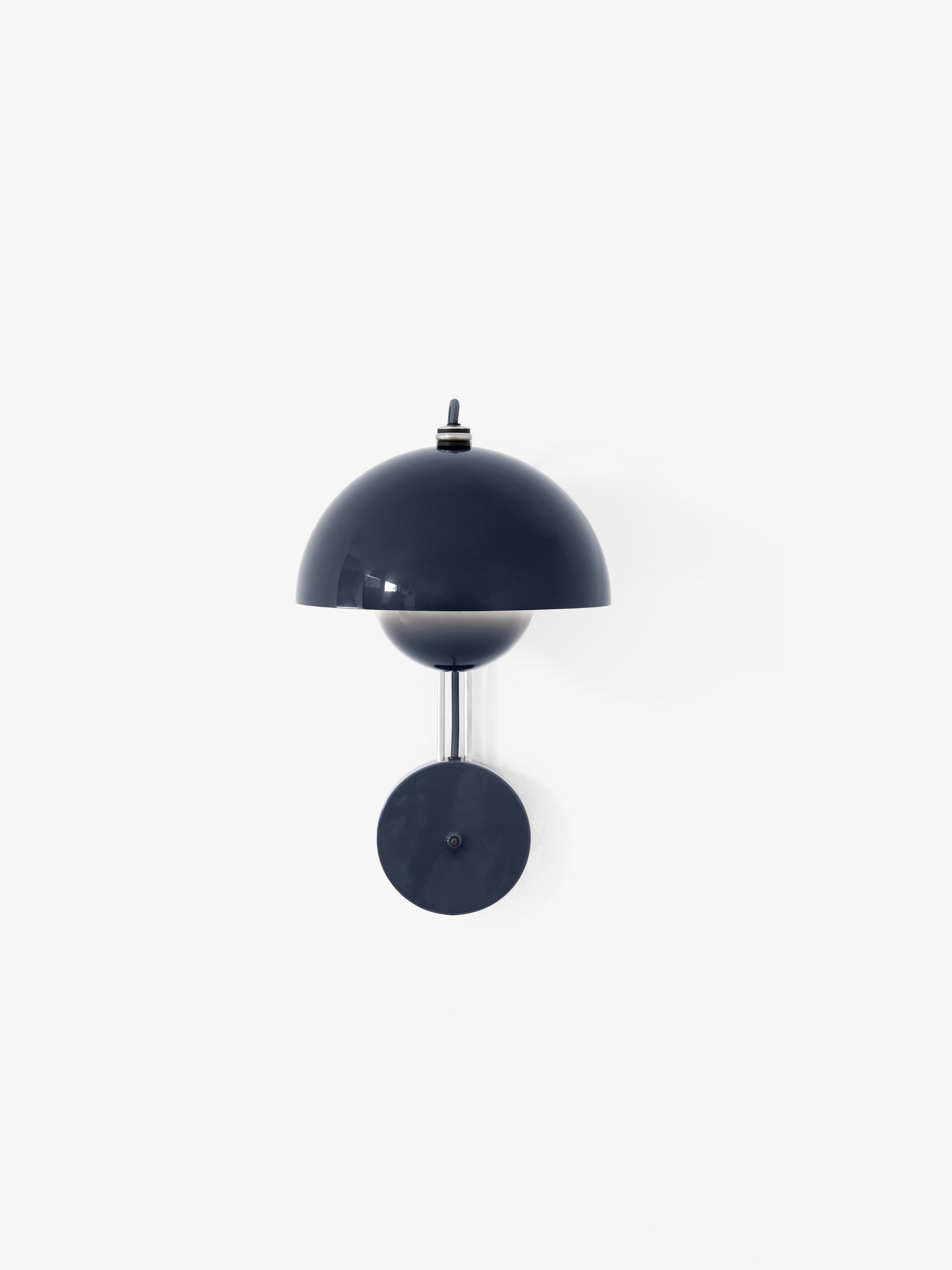 FLOWERPOT VP8 Wall Lamp in Steel Blue