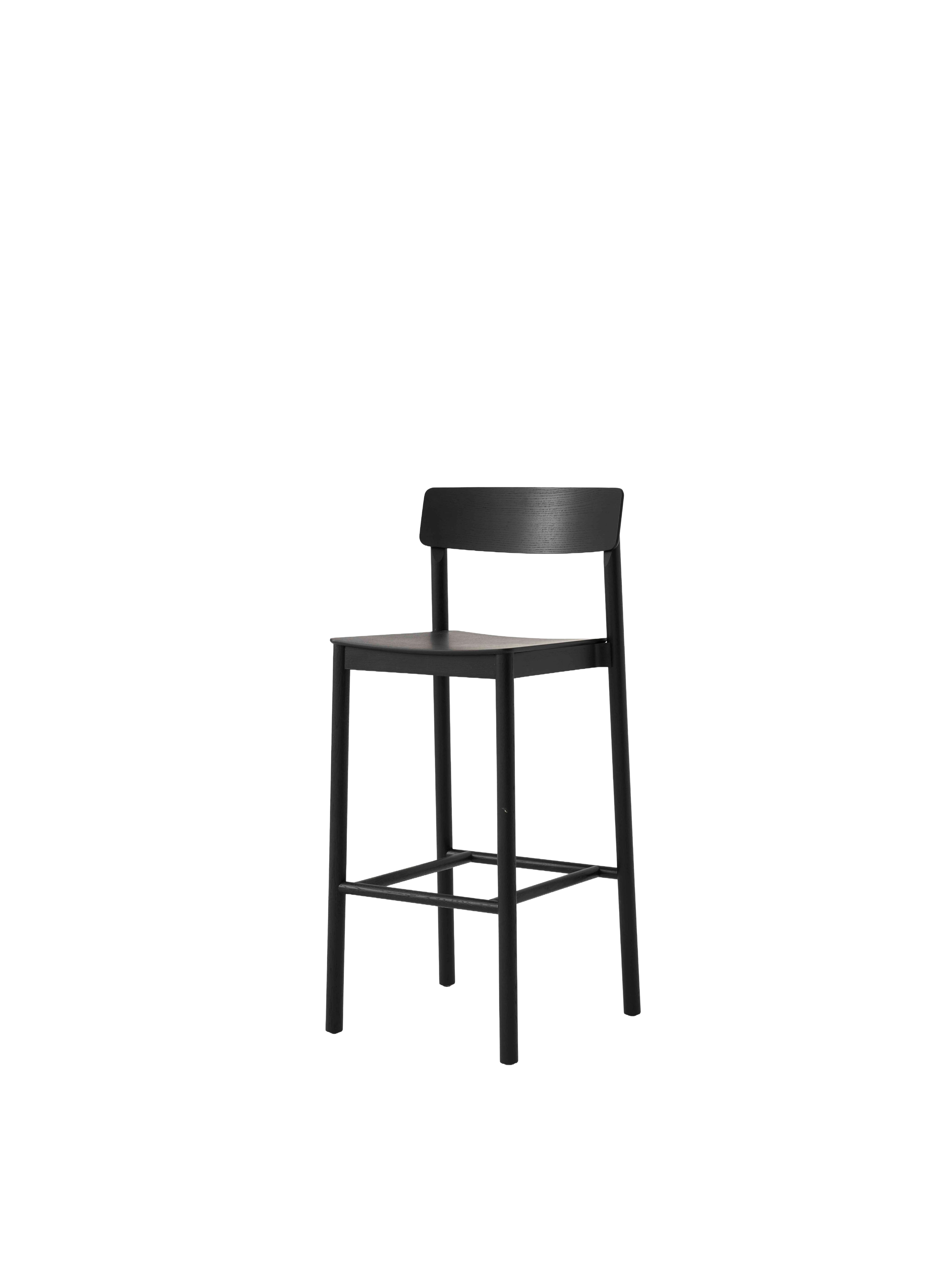 BETTY stool in black lacquered ash