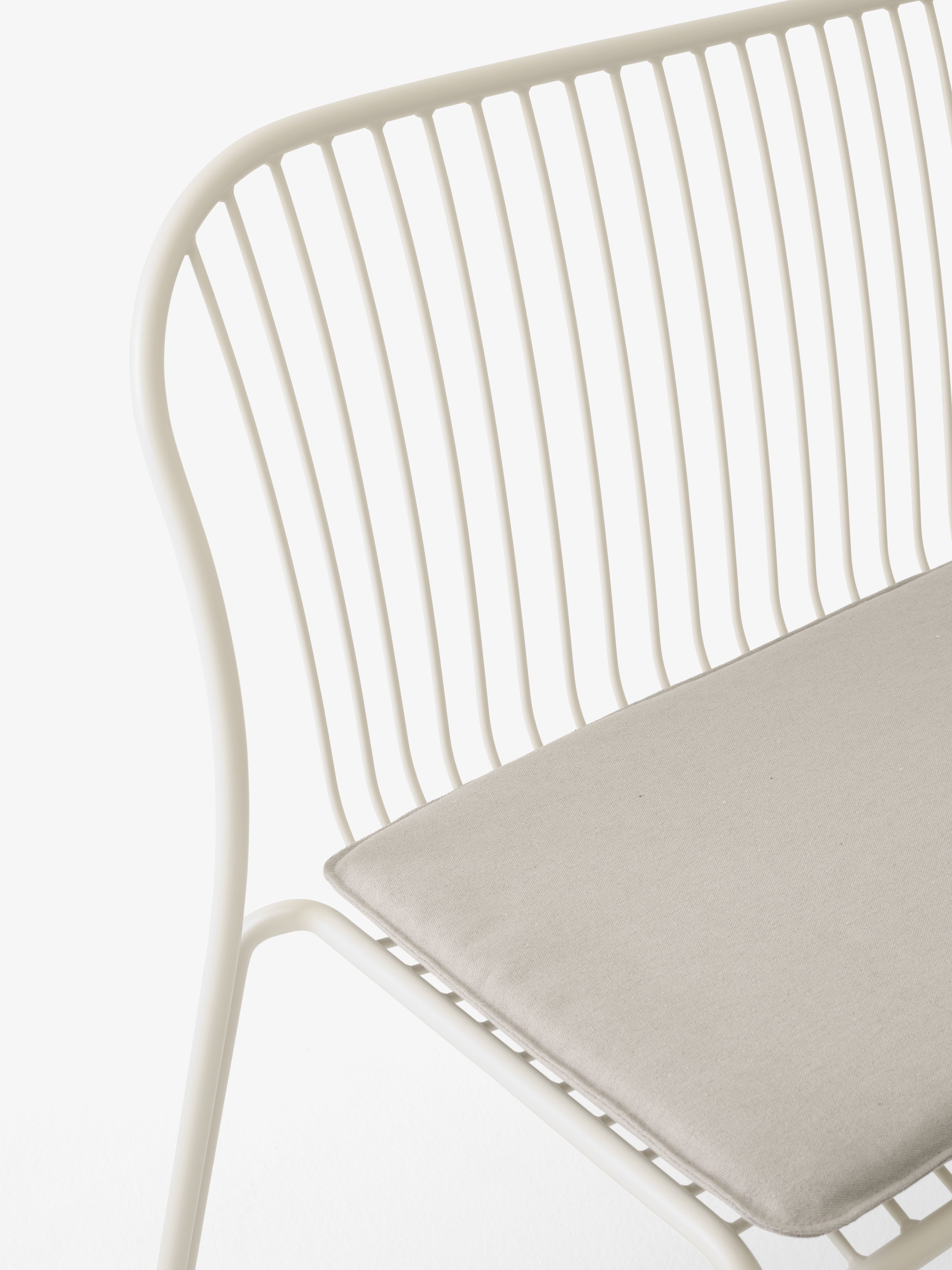 THORVALD SC111 Outdoor Bench Ivory