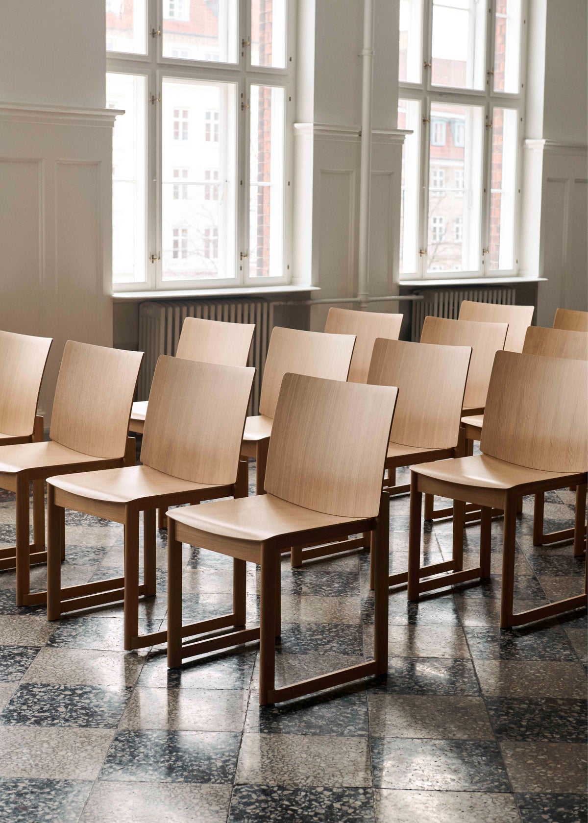 ALLWOOD AV35 chair in lacquered oak
