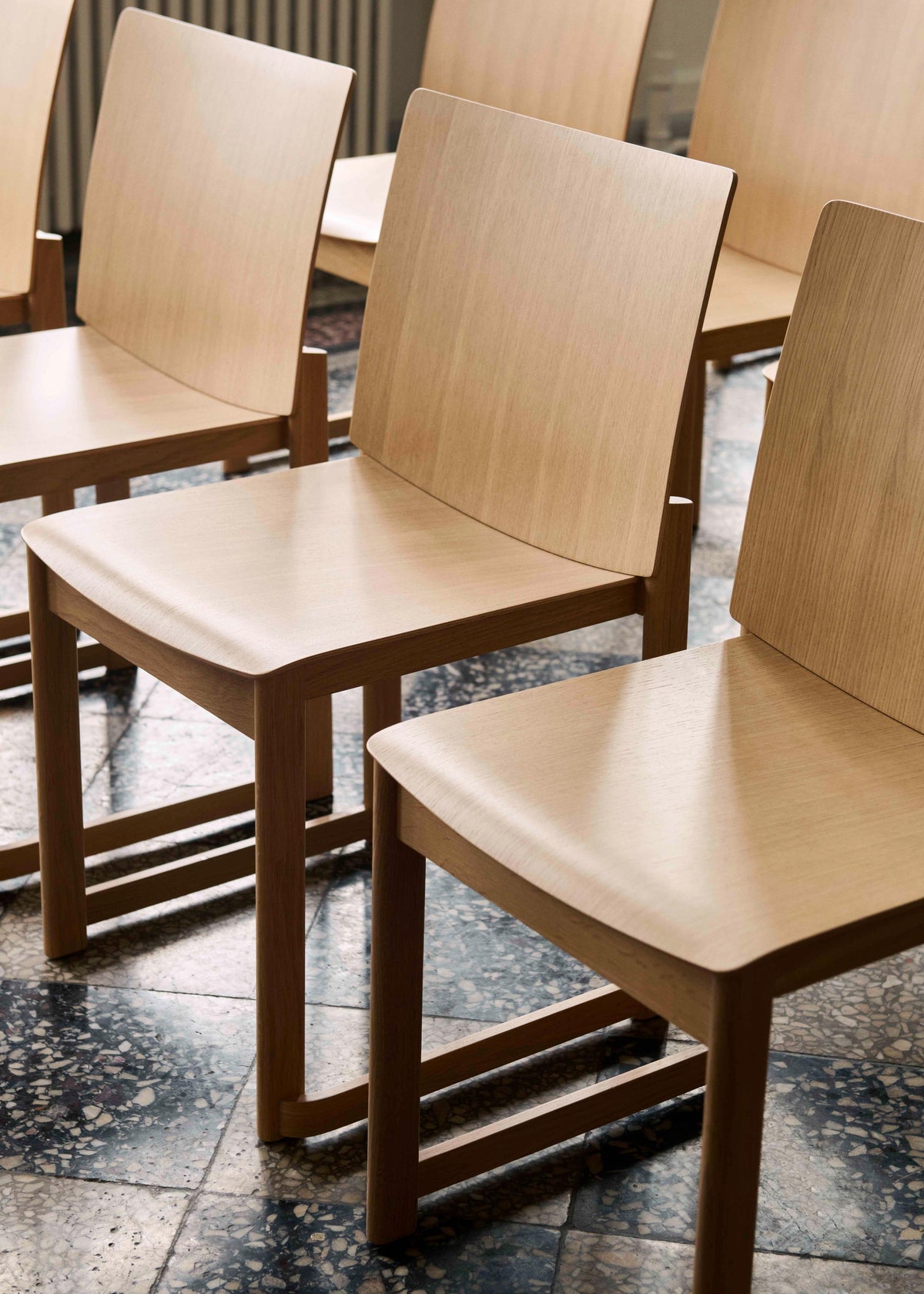 ALLWOOD AV35 chair in lacquered oak