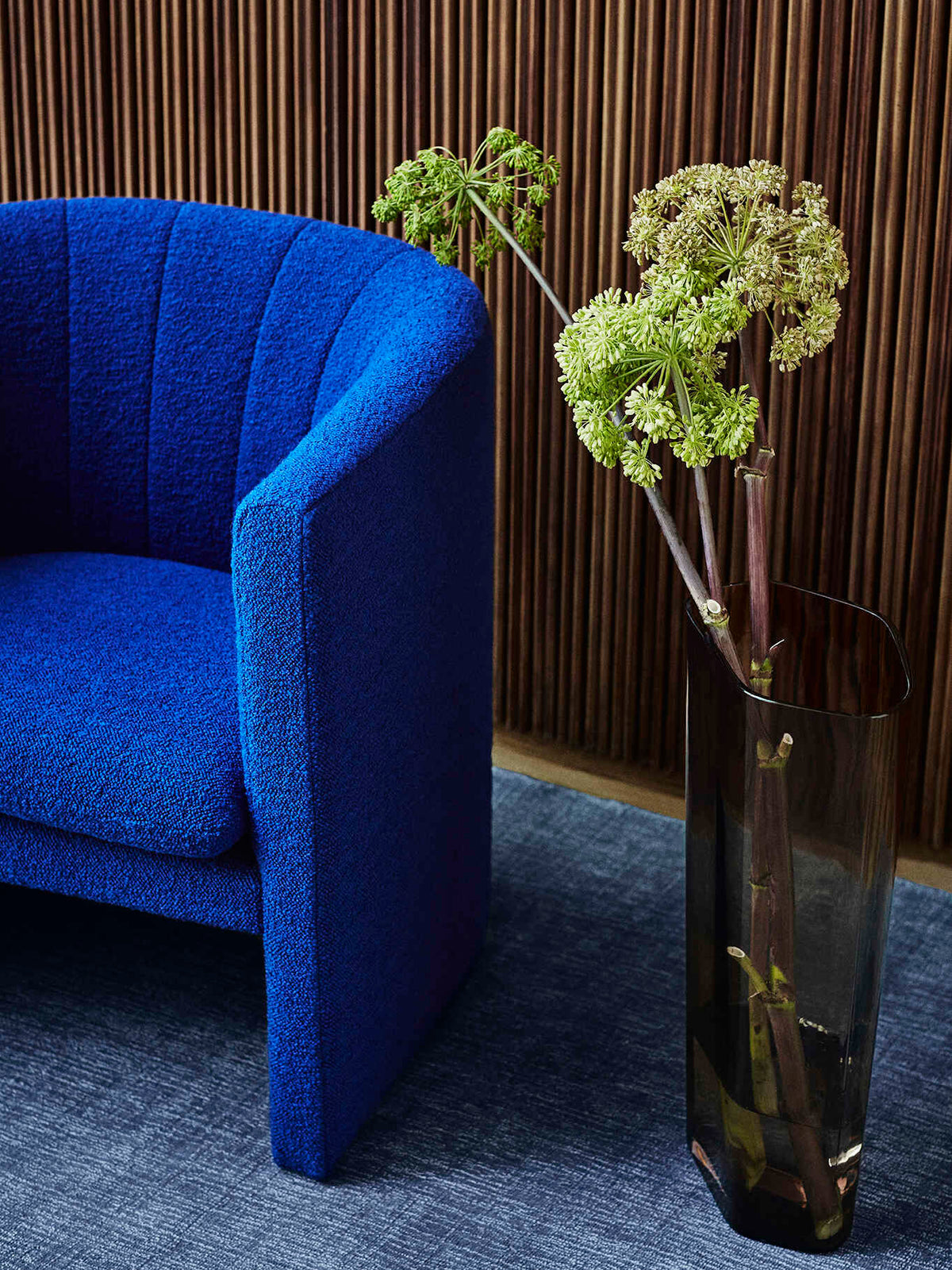 Upholstered Armchair LOAFER SC23