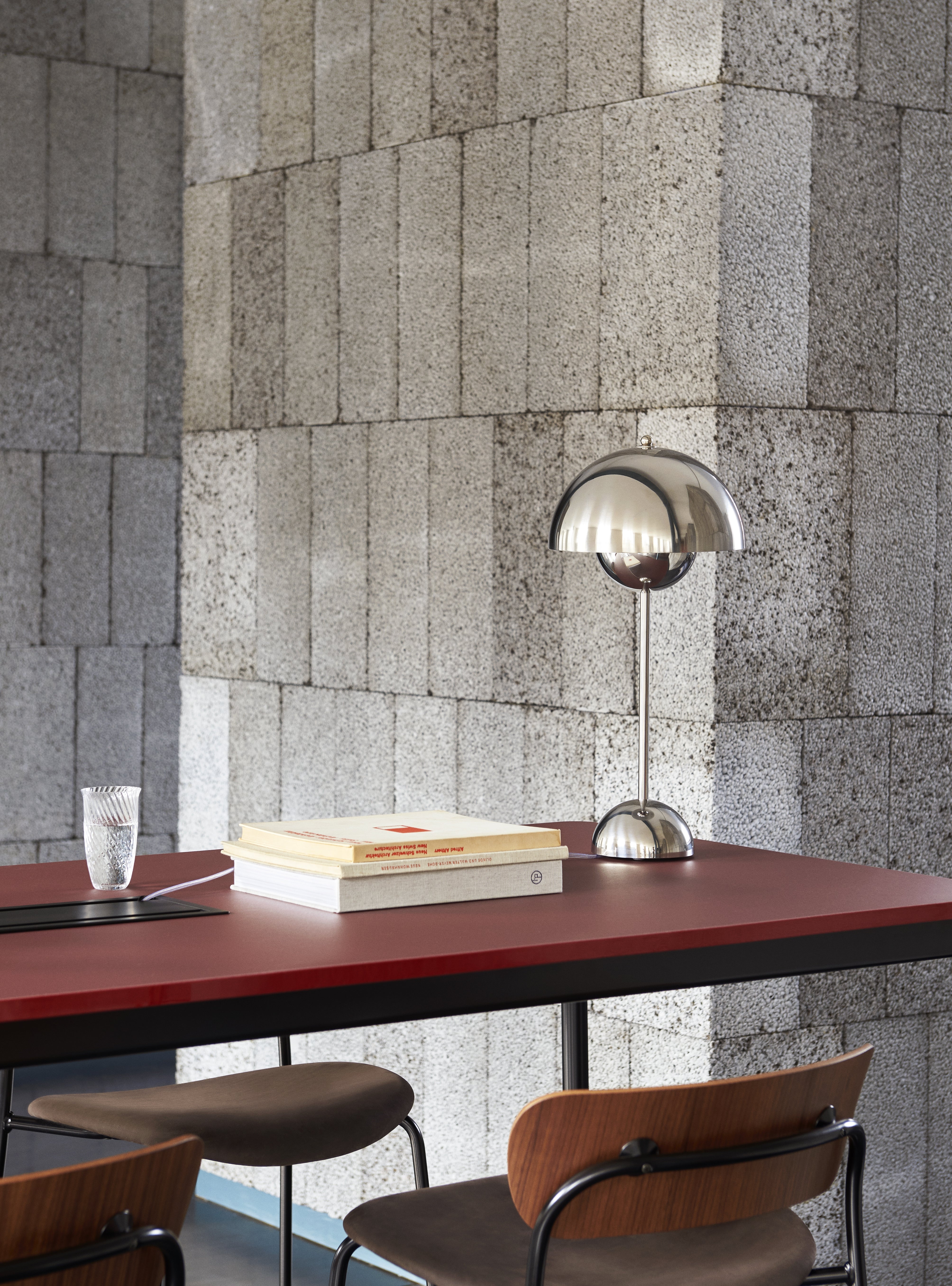 FLOWERPOT VP3 Table Lamp in Chrome