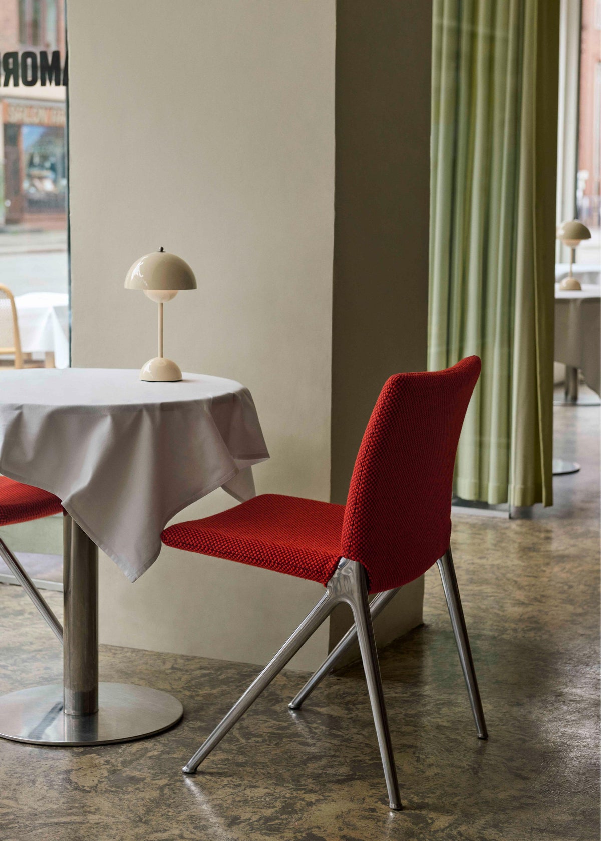 KAPE IF7 Upholstered Chair with Black Base
