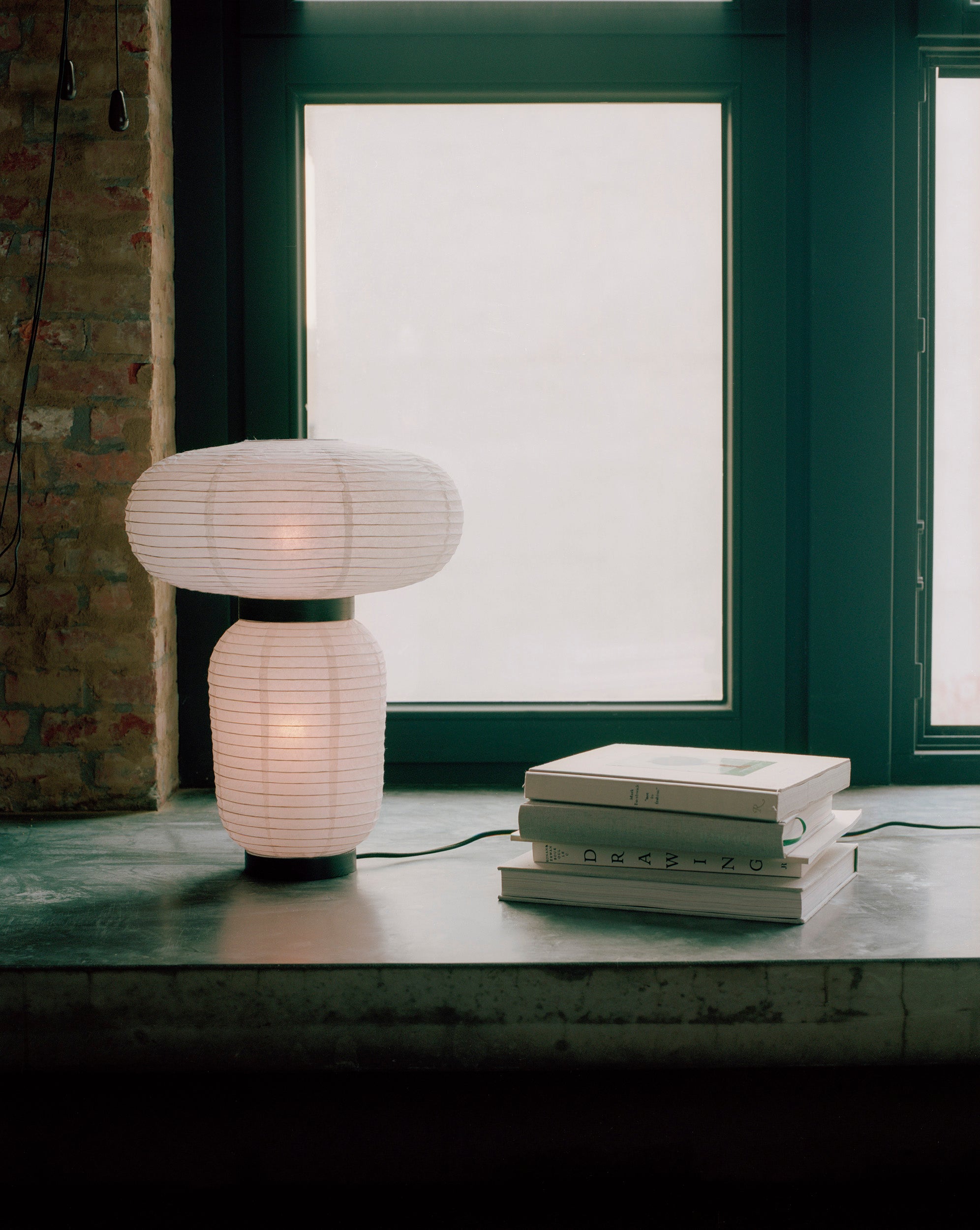 Table lamp FORMAKAMI JH18 with a white paper shade and black oak finish