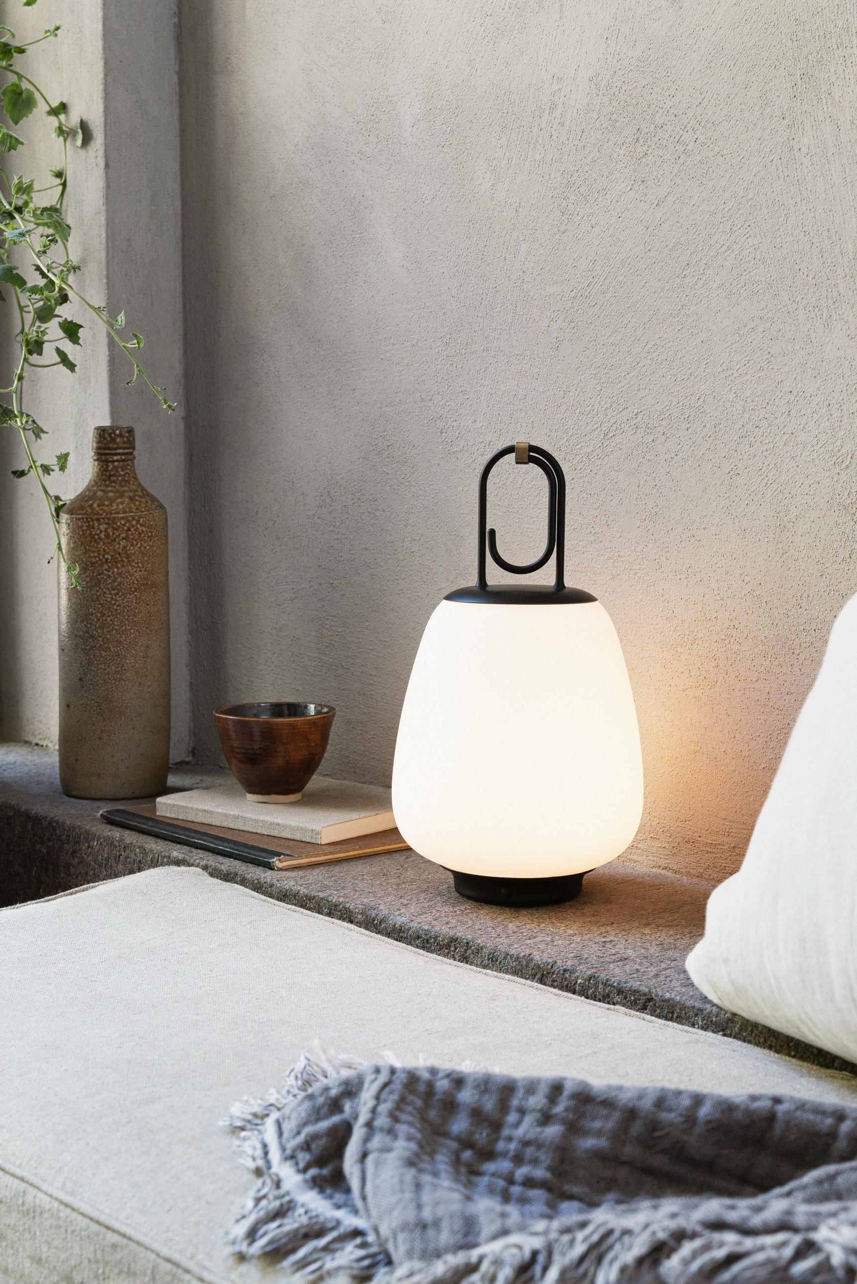 Portable outdoor lamp LUCCA SC51 white with black finish