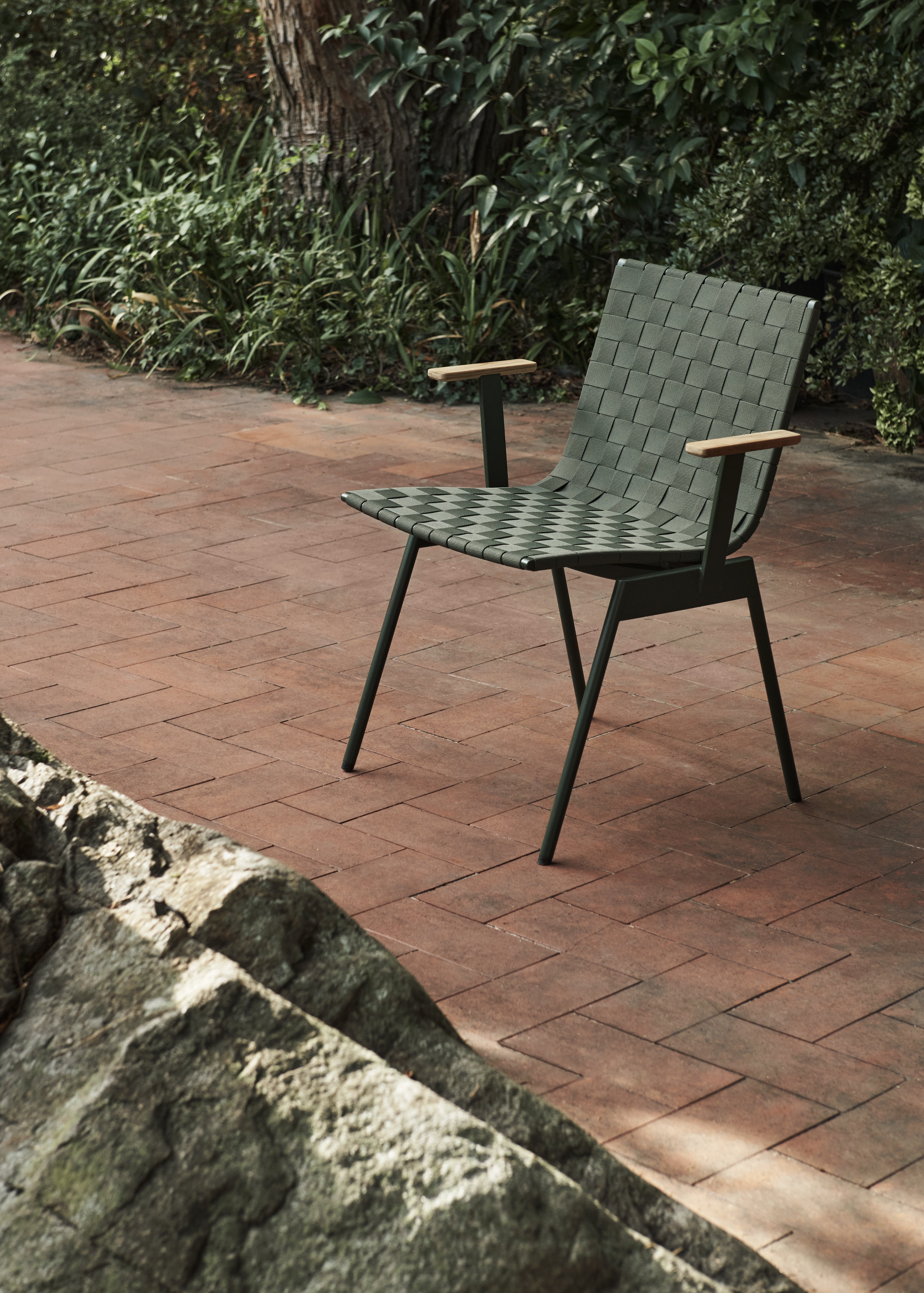 Outdoor chair with armrests VILLE AV34 dark green